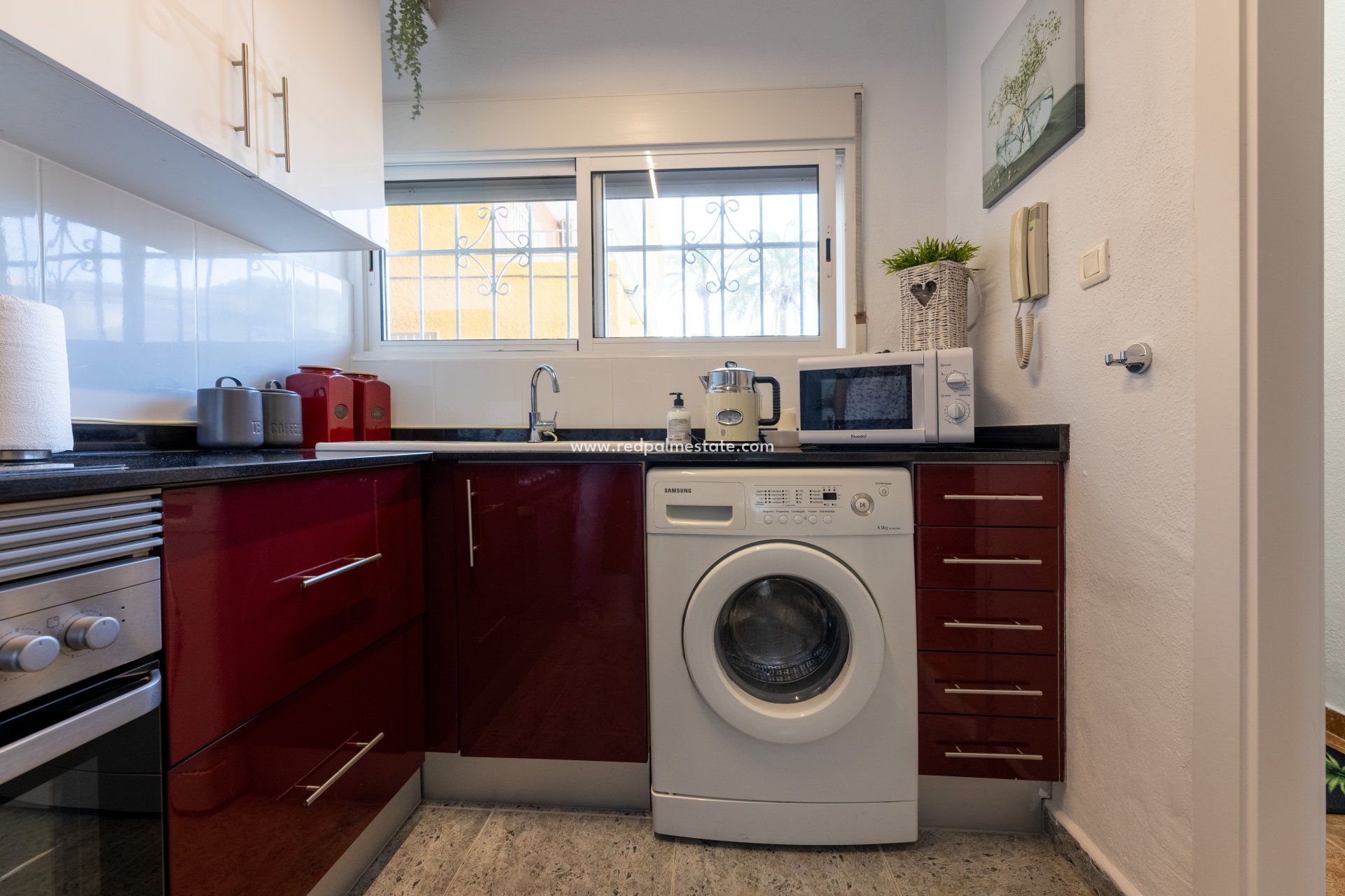 Resale - Apartments -
Torrevieja - Punta prima