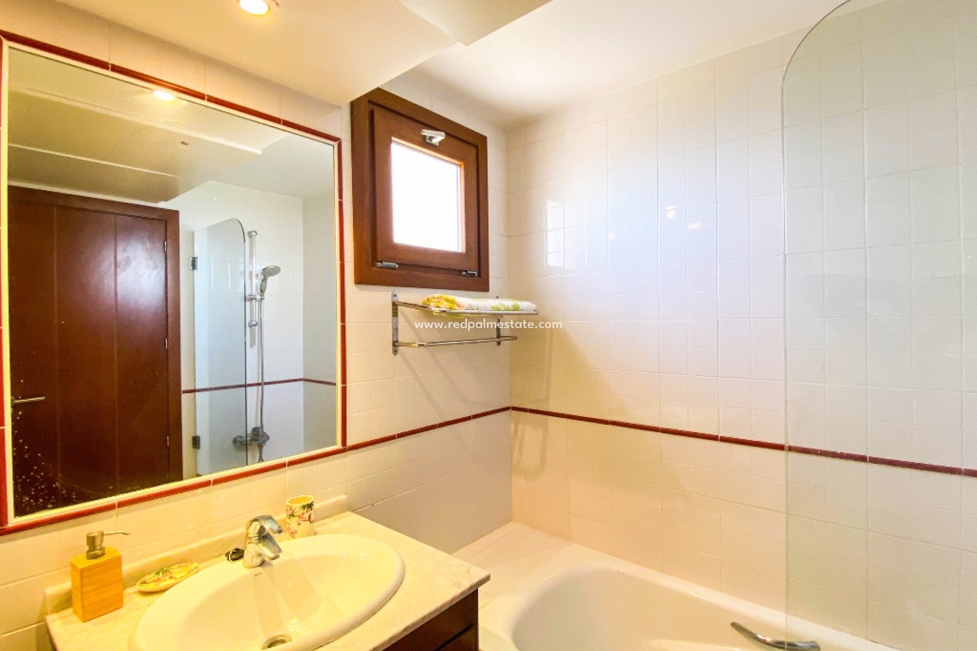 Resale - Apartments -
Torrevieja - Punta prima