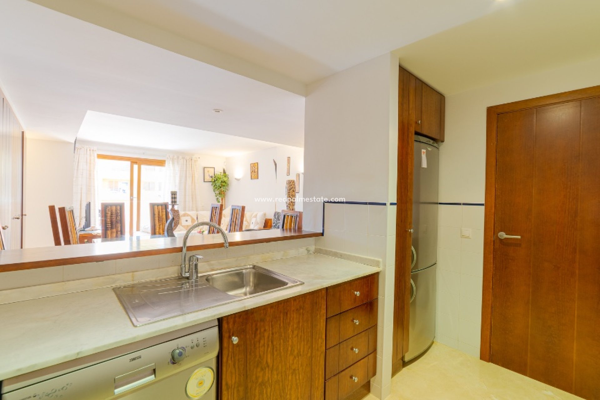 Resale - Apartments -
Torrevieja - Punta prima