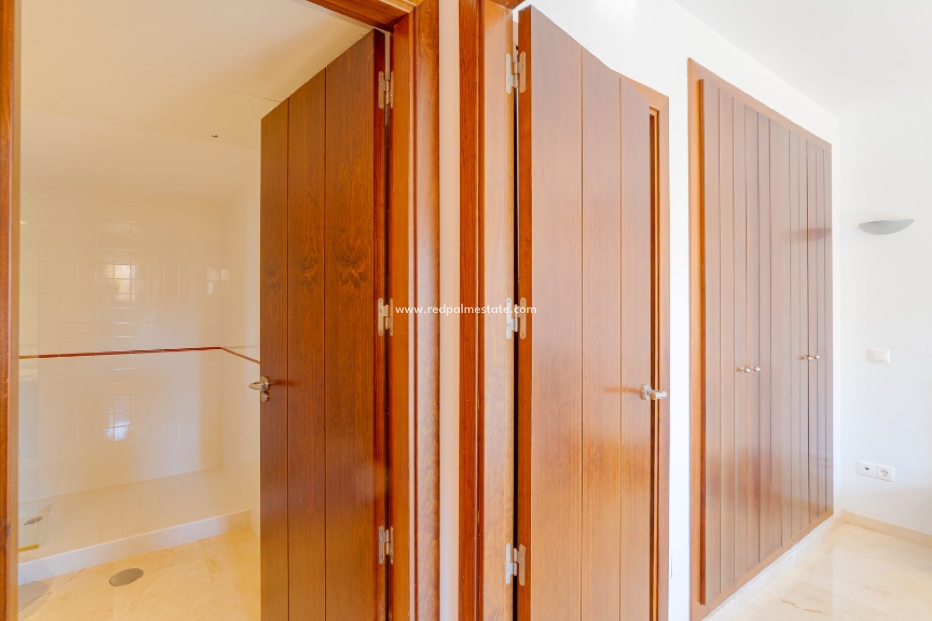 Resale - Apartments -
Torrevieja - Punta prima