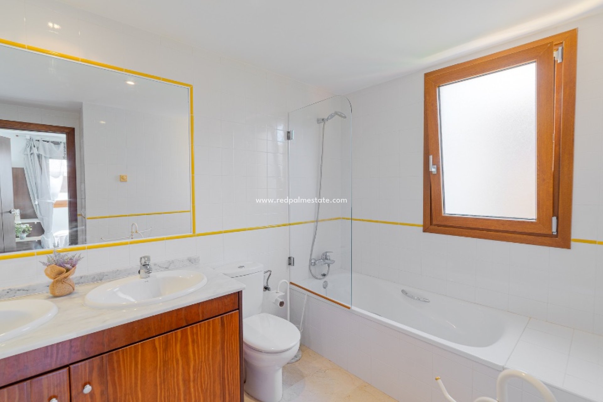 Resale - Apartments -
Torrevieja - Punta prima