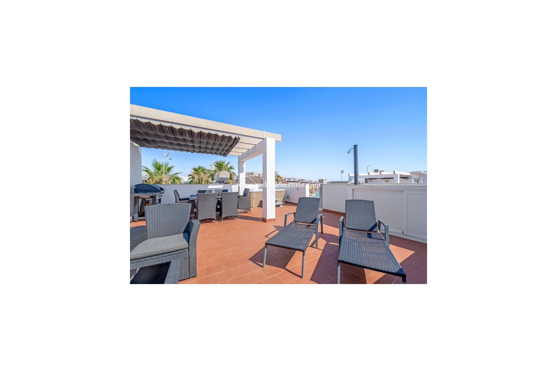 Resale - Apartments -
Torrevieja - Punta prima