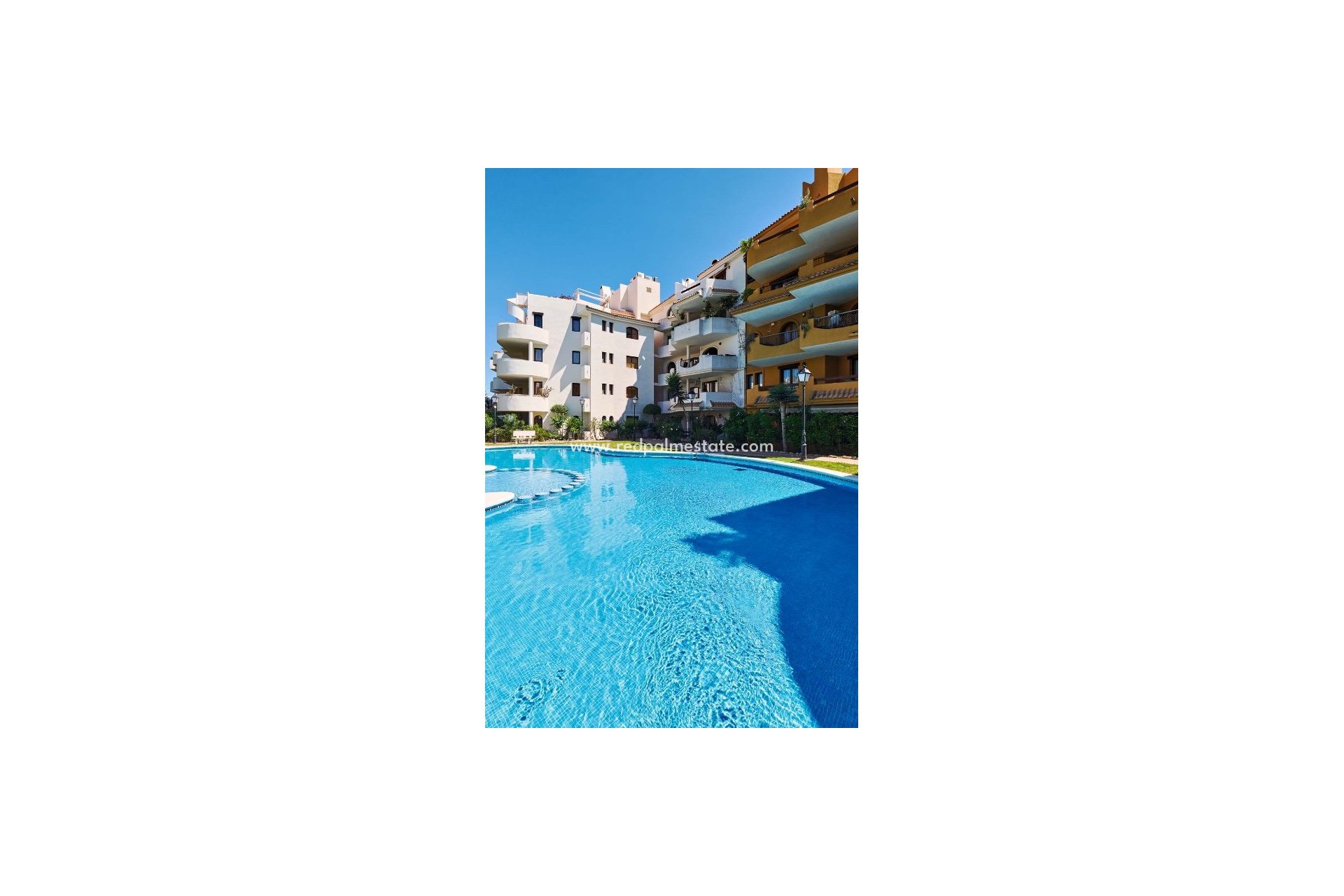 Resale - Apartments -
Torrevieja - Punta prima