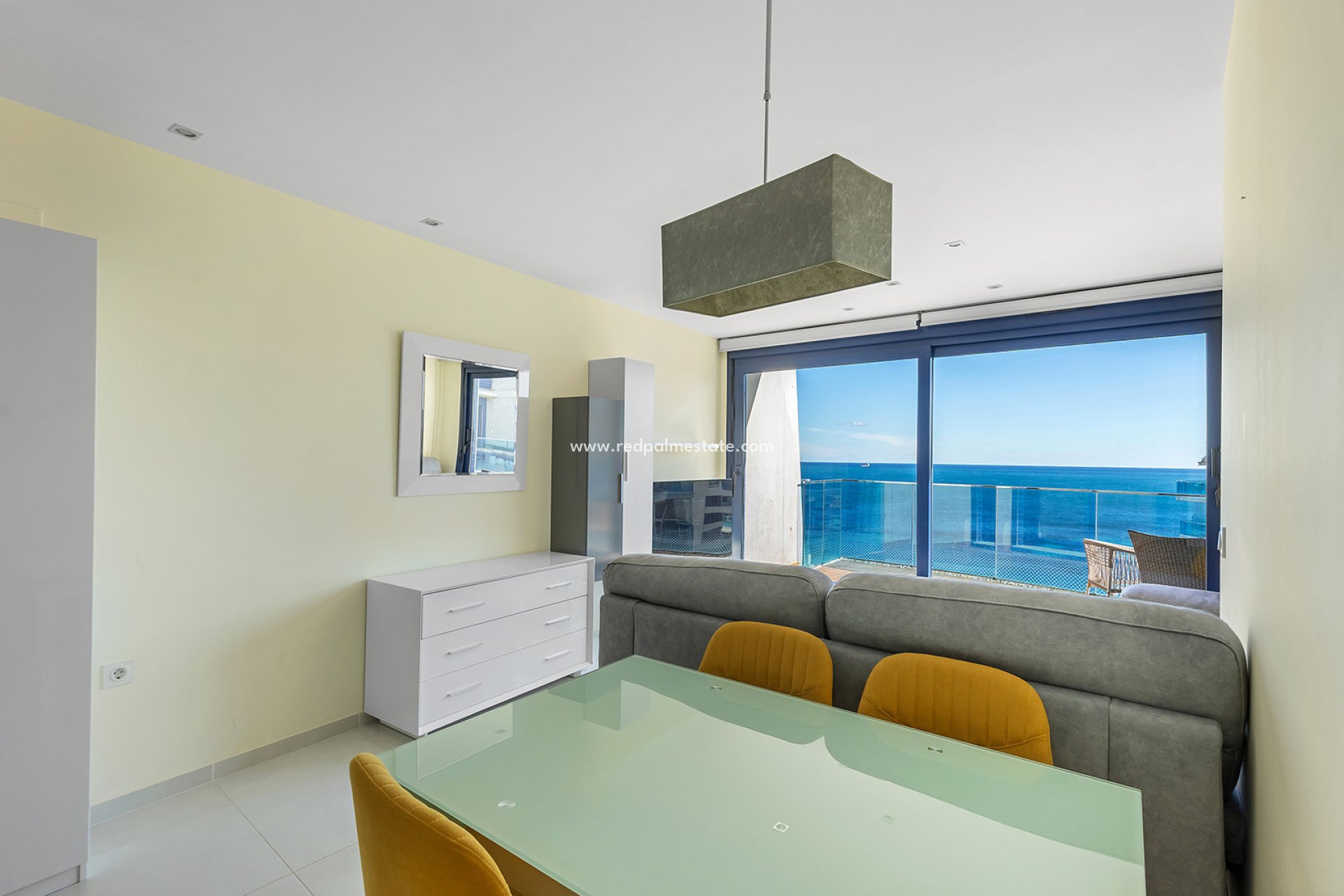 Resale - Apartments -
Torrevieja - Punta prima