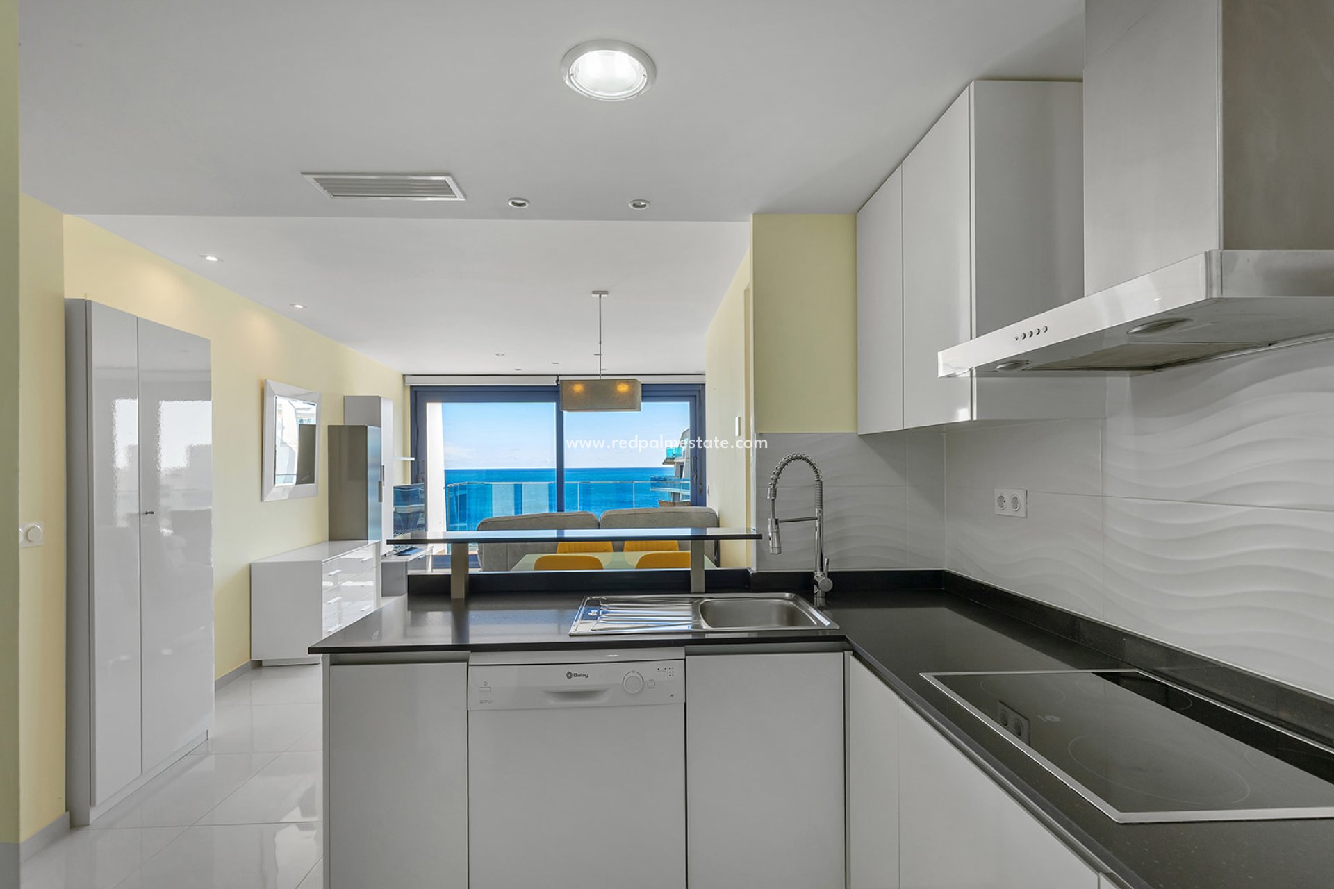 Resale - Apartments -
Torrevieja - Punta prima