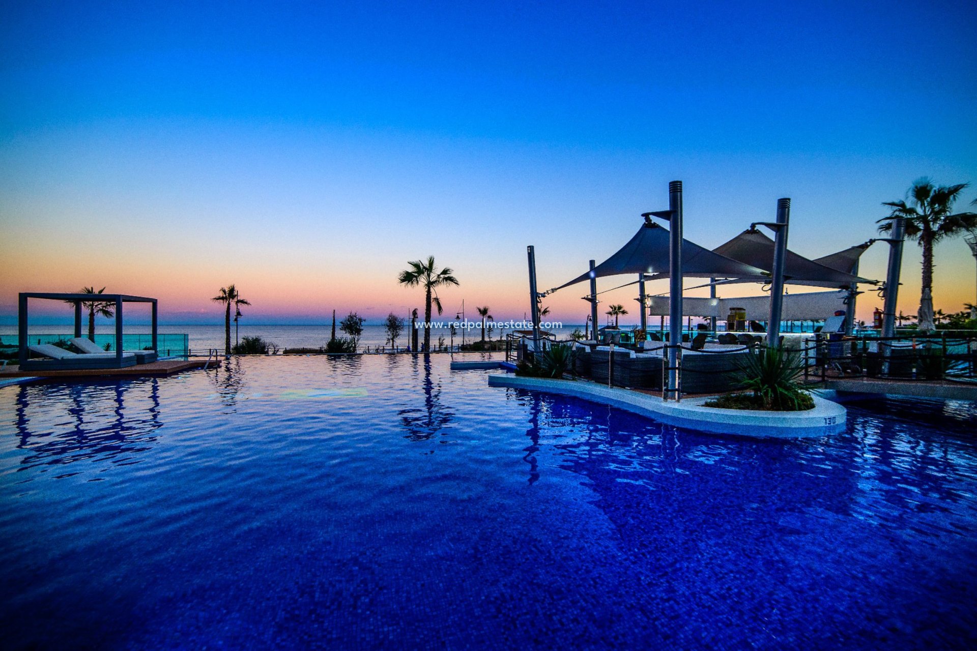 Resale - Apartments -
Torrevieja - Punta prima