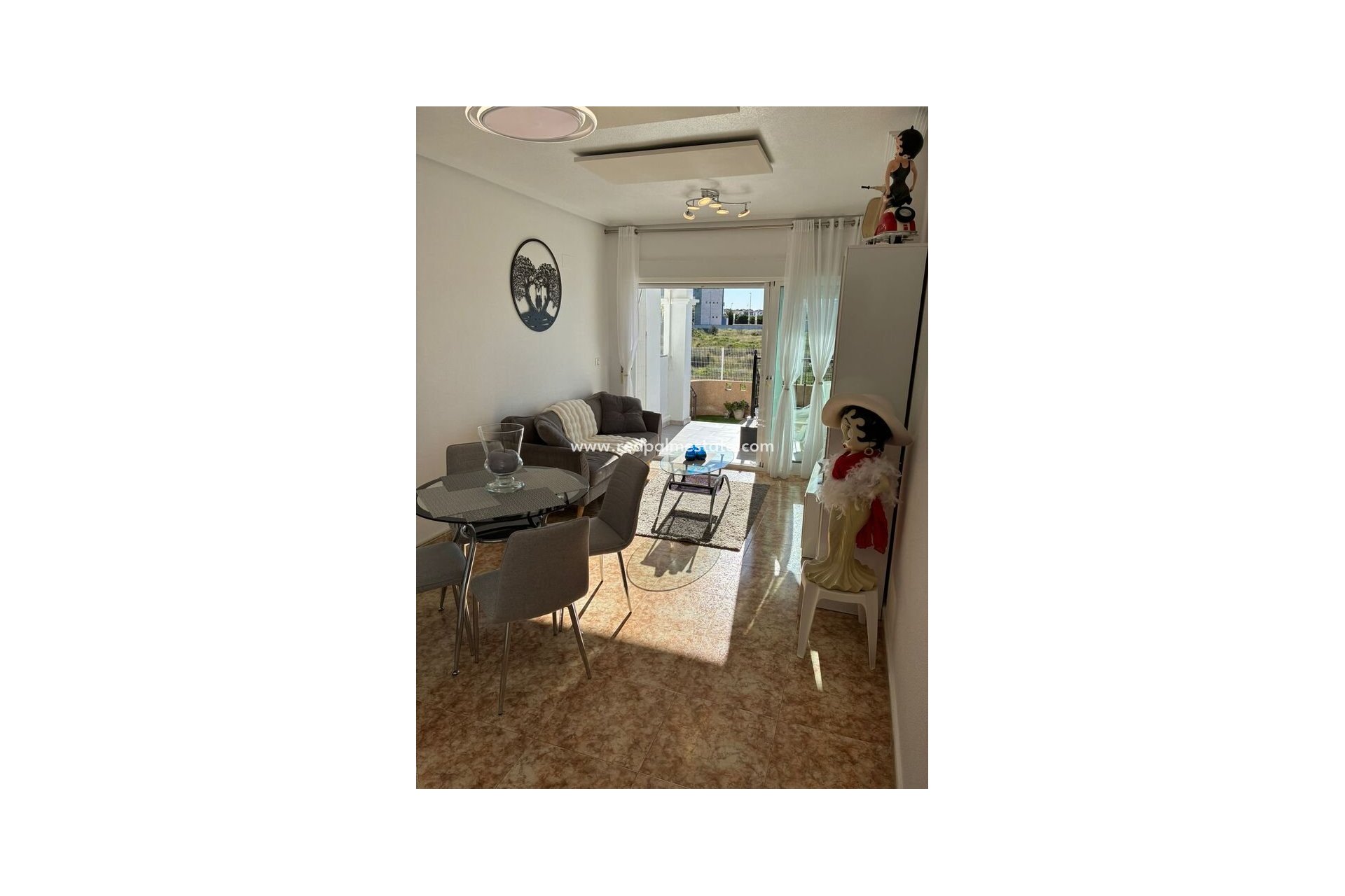 Resale - Apartments -
Torrevieja - Punta prima