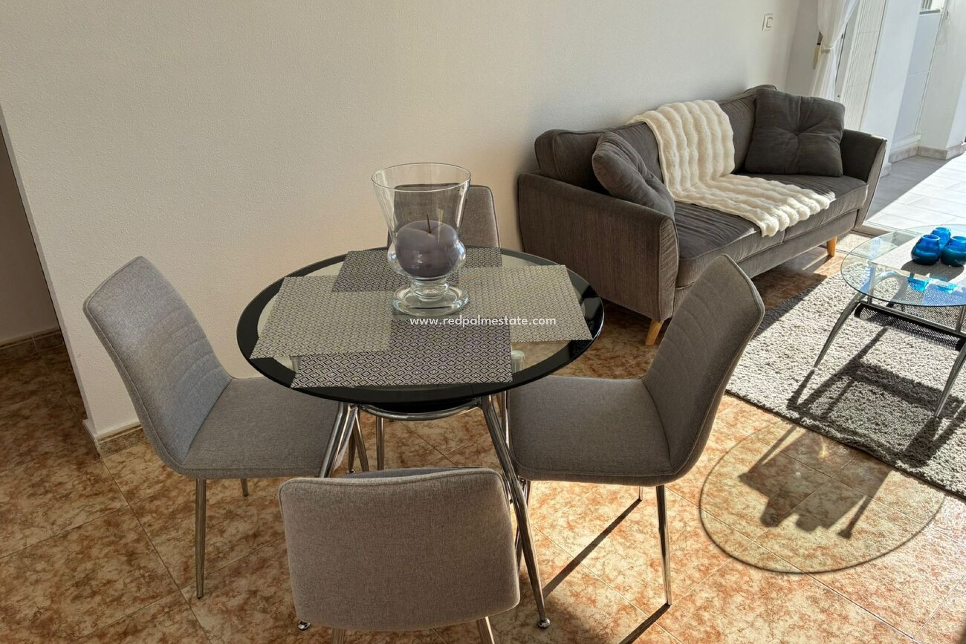 Resale - Apartments -
Torrevieja - Punta prima