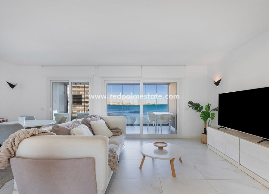 Resale - Apartments -
Torrevieja - Punta prima