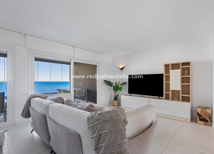 Resale - Apartments -
Torrevieja - Punta prima