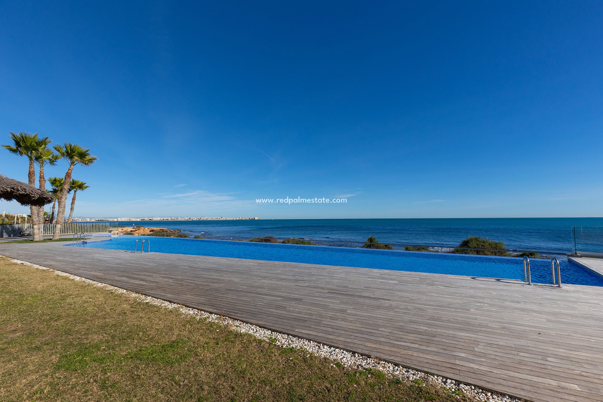 Resale - Apartments -
Torrevieja - Punta prima