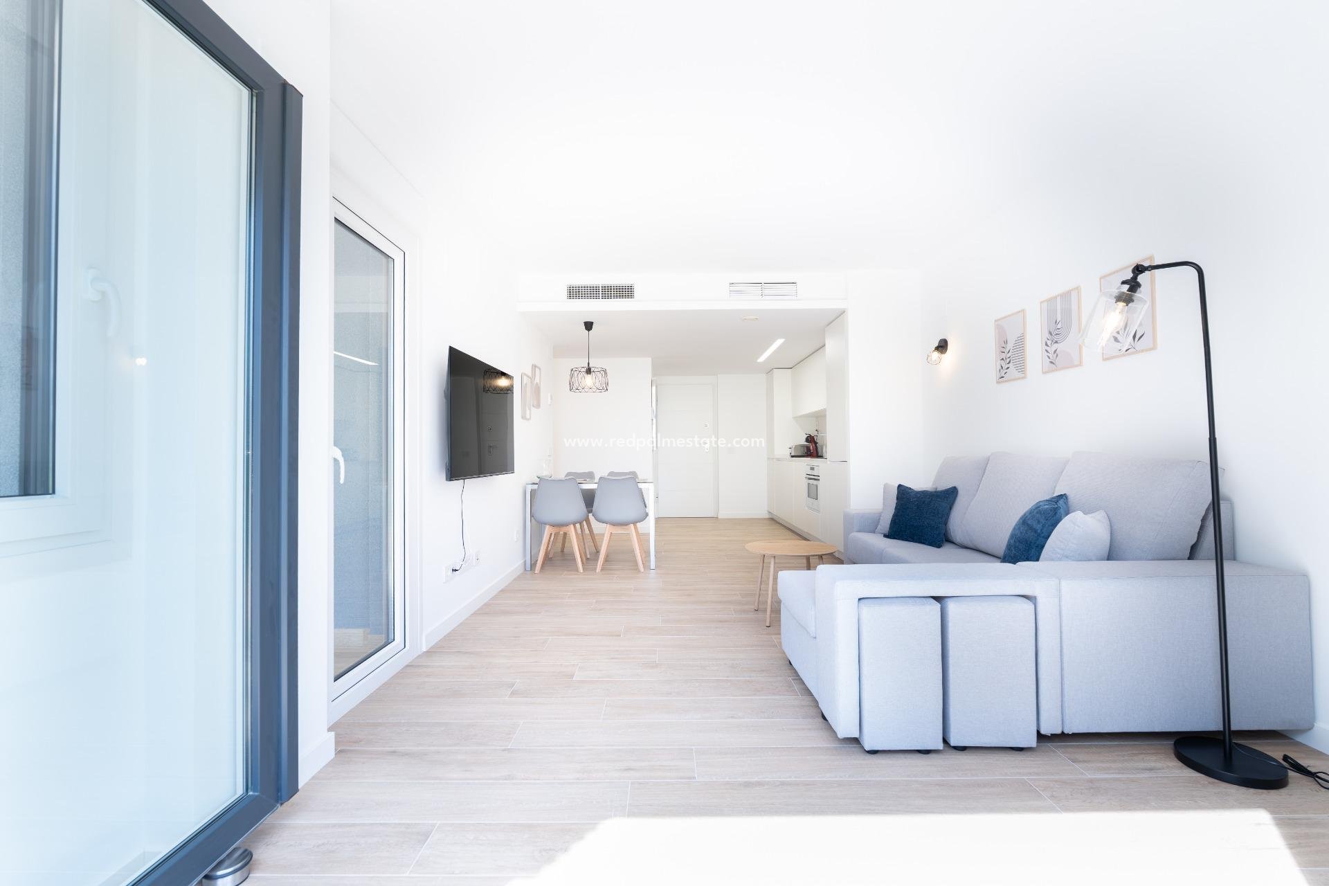 Resale - Apartments -
Torrevieja - Punta prima