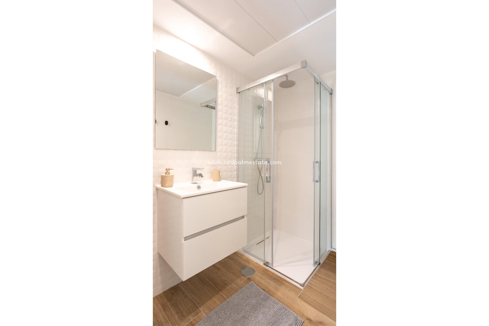 Resale - Apartments -
Torrevieja - Punta prima