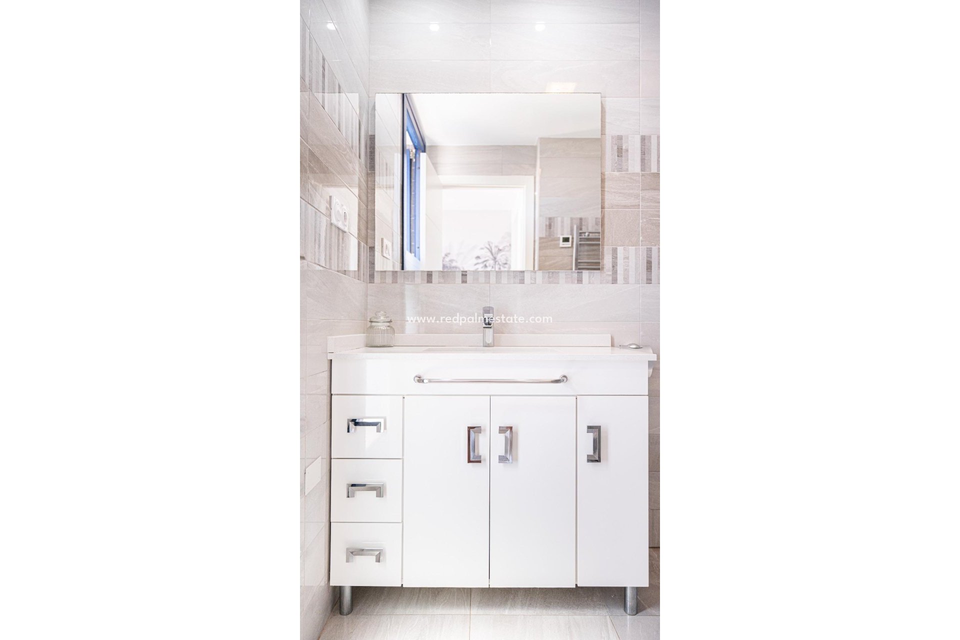 Resale - Apartments -
Torrevieja - Punta prima