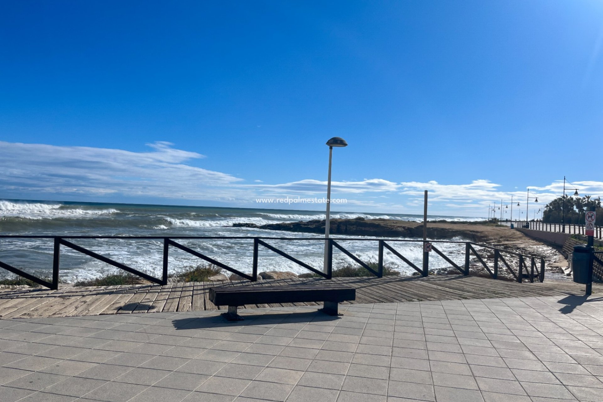 Resale - Apartments -
Torrevieja - Punta prima