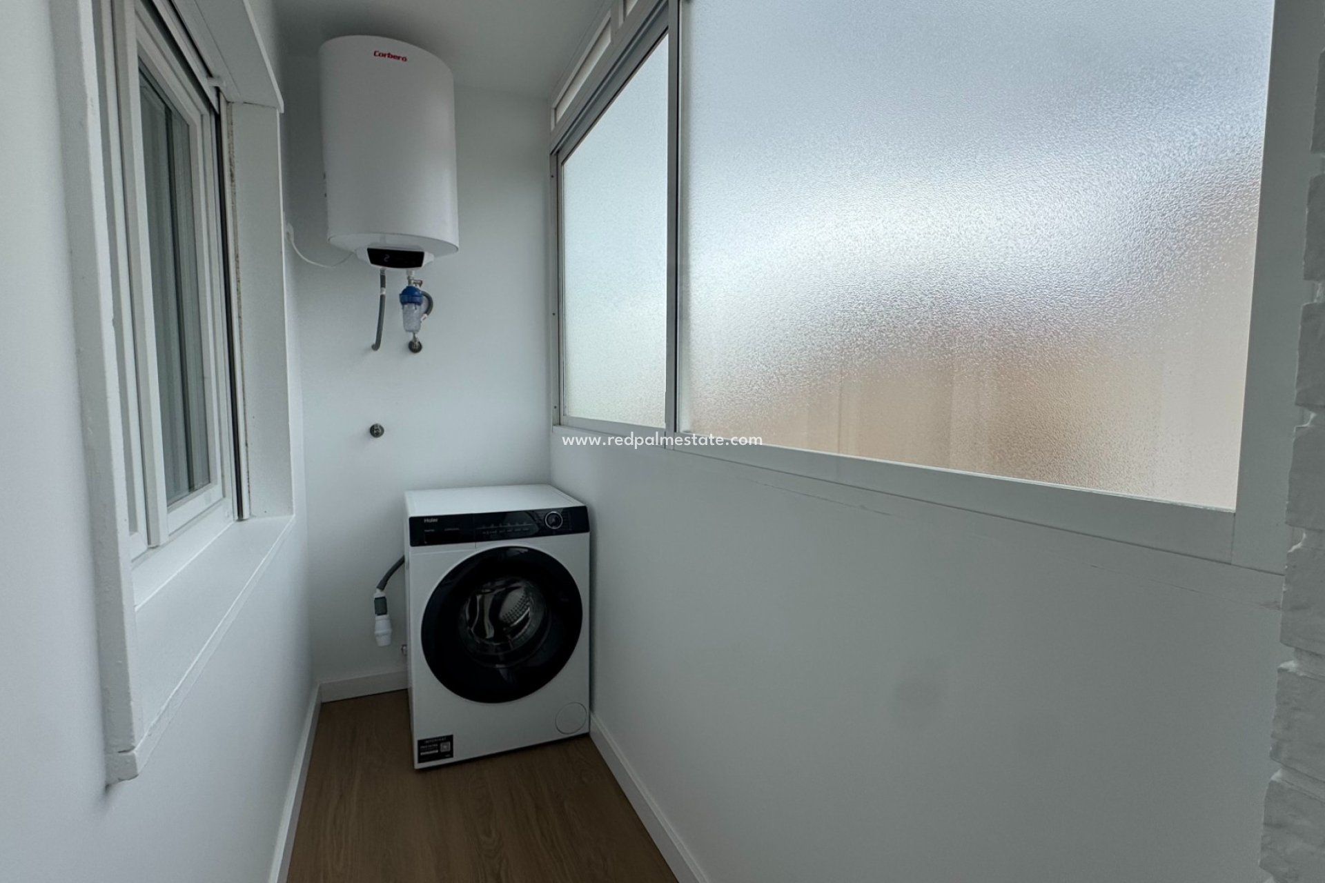 Resale - Apartments -
Torrevieja - Punta prima