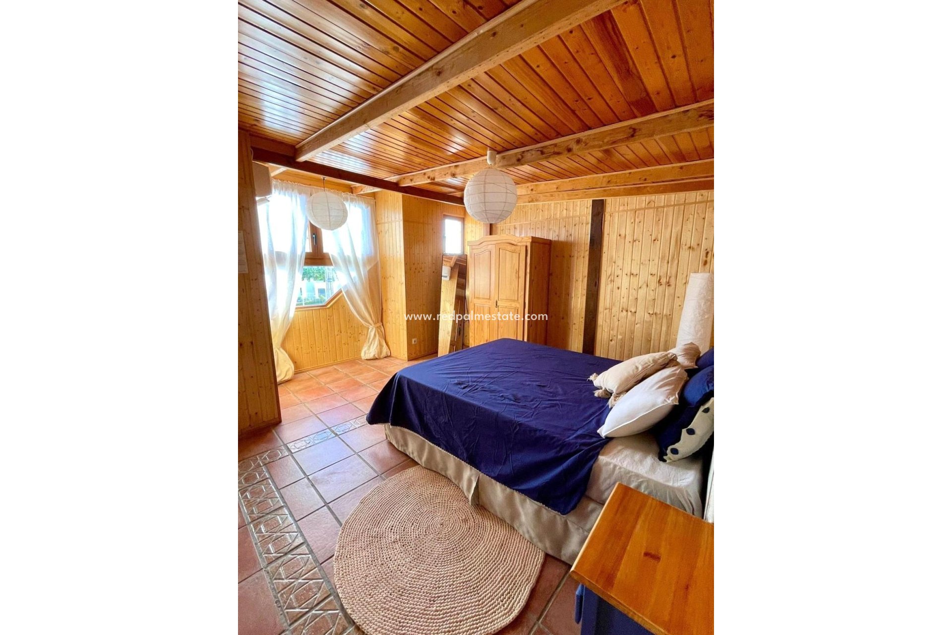 Resale - Apartments -
Torrevieja - Punta prima