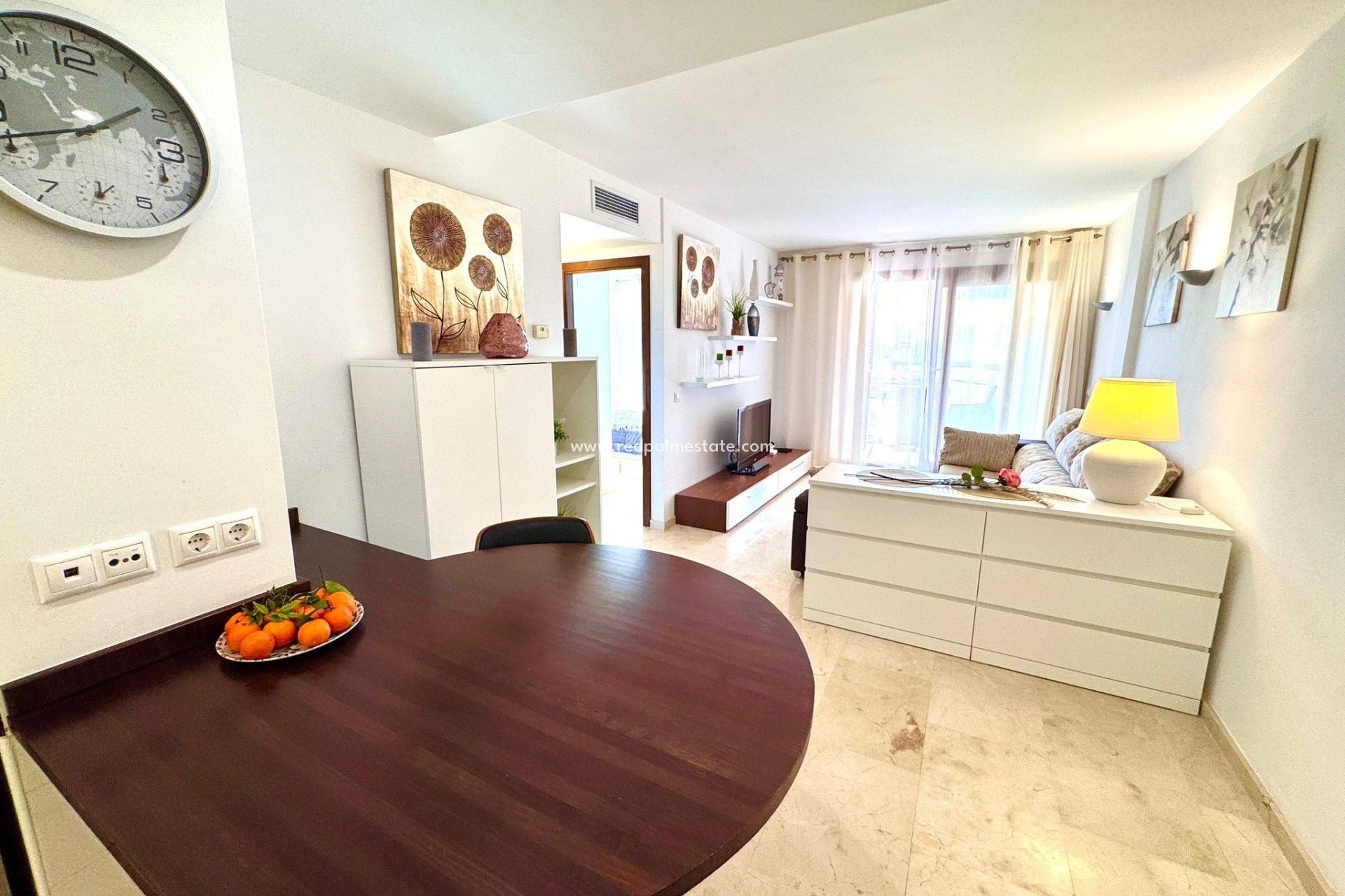 Resale - Apartments -
Torrevieja - Punta prima
