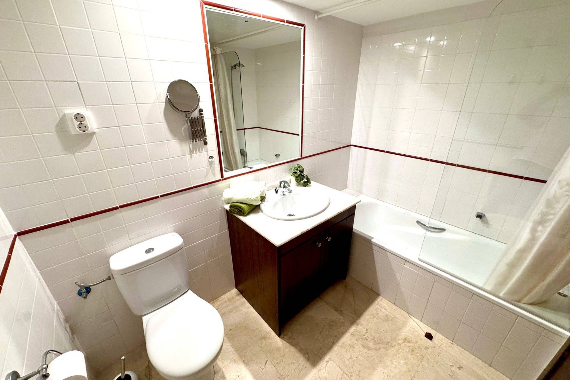 Resale - Apartments -
Torrevieja - Punta prima