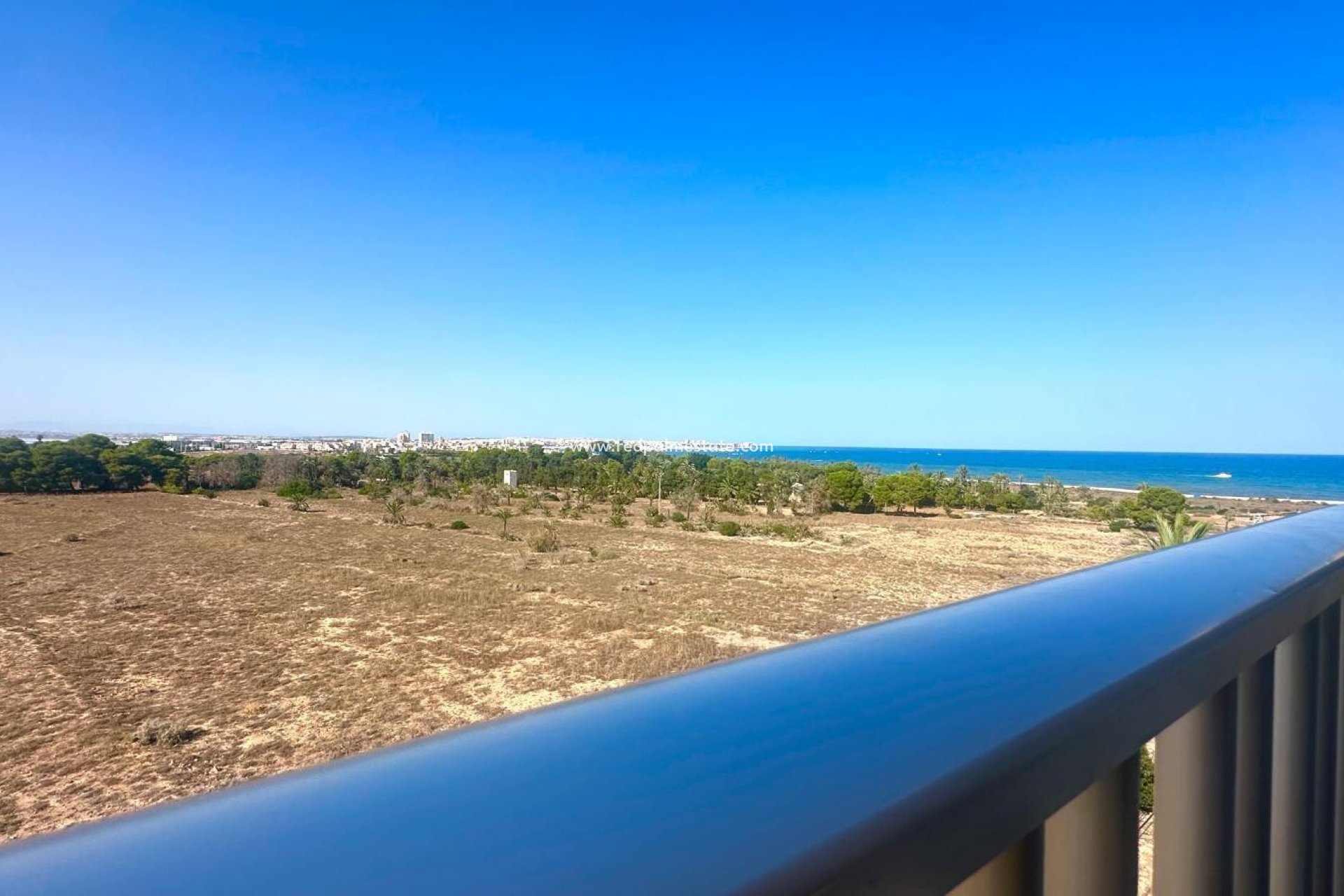 Resale - Apartments -
Torrevieja - Punta prima