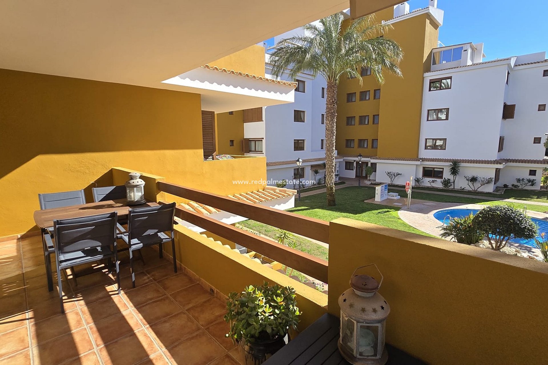 Resale - Apartments -
Torrevieja - Punta prima