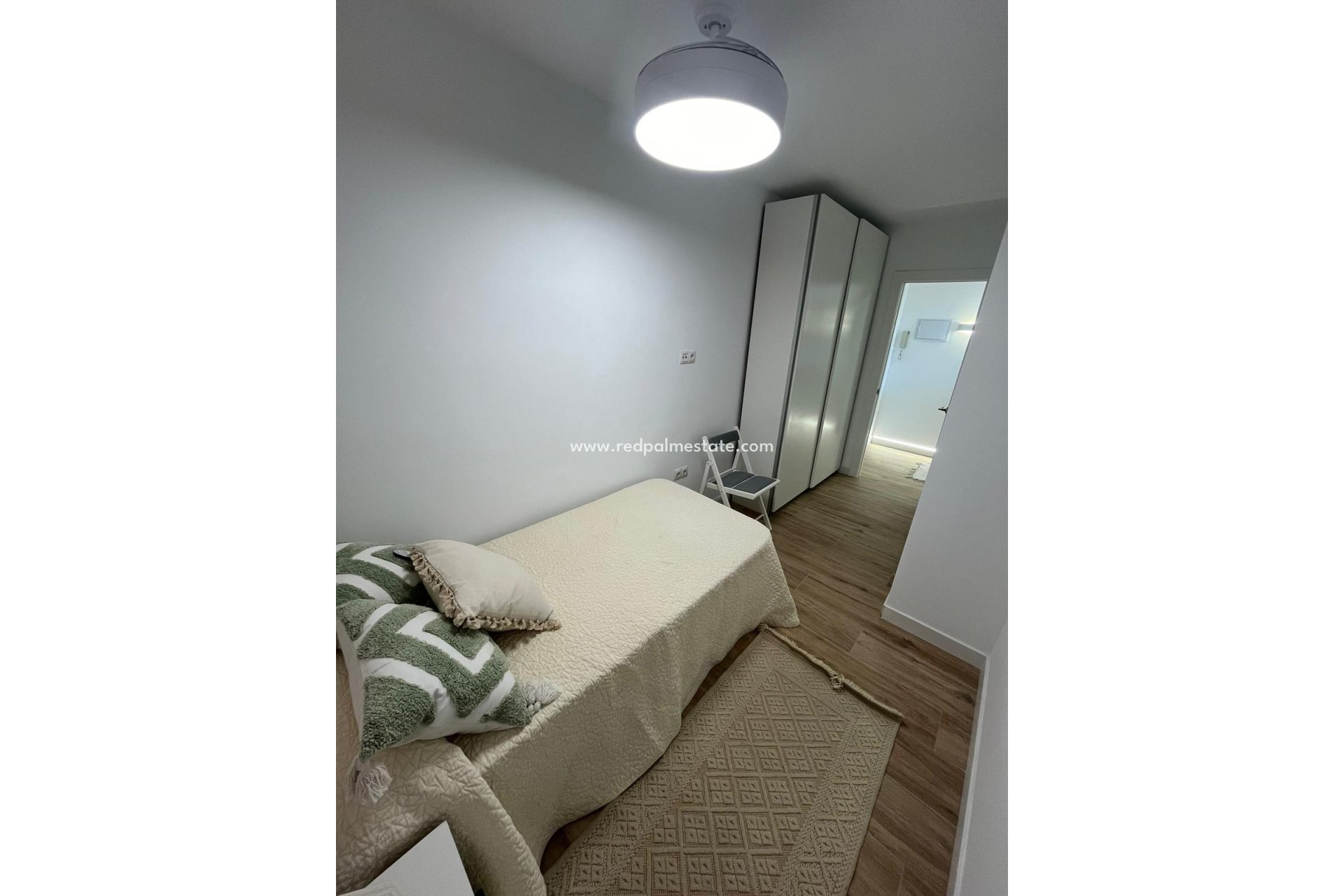 Resale - Apartments -
Torrevieja - Punta prima