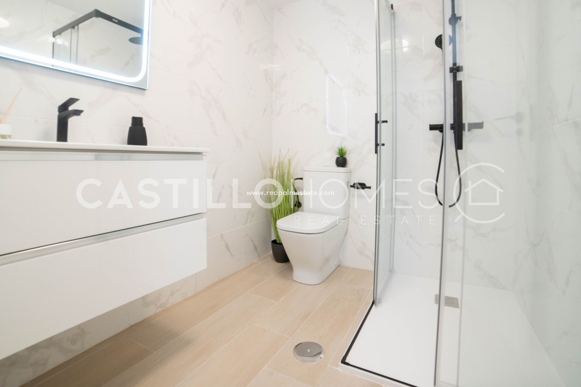 Resale - Apartments -
Torrevieja - Torre del moro