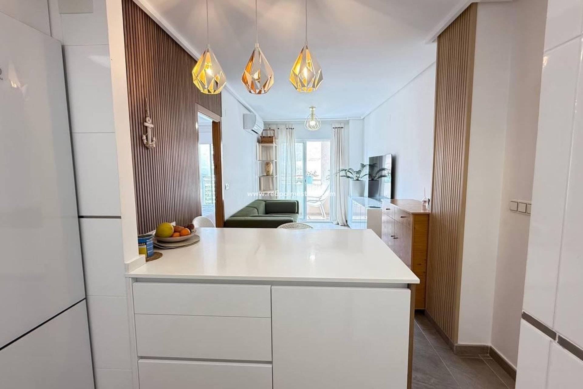 Resale - Apartments -
Torrevieja - Torrevieja Centro