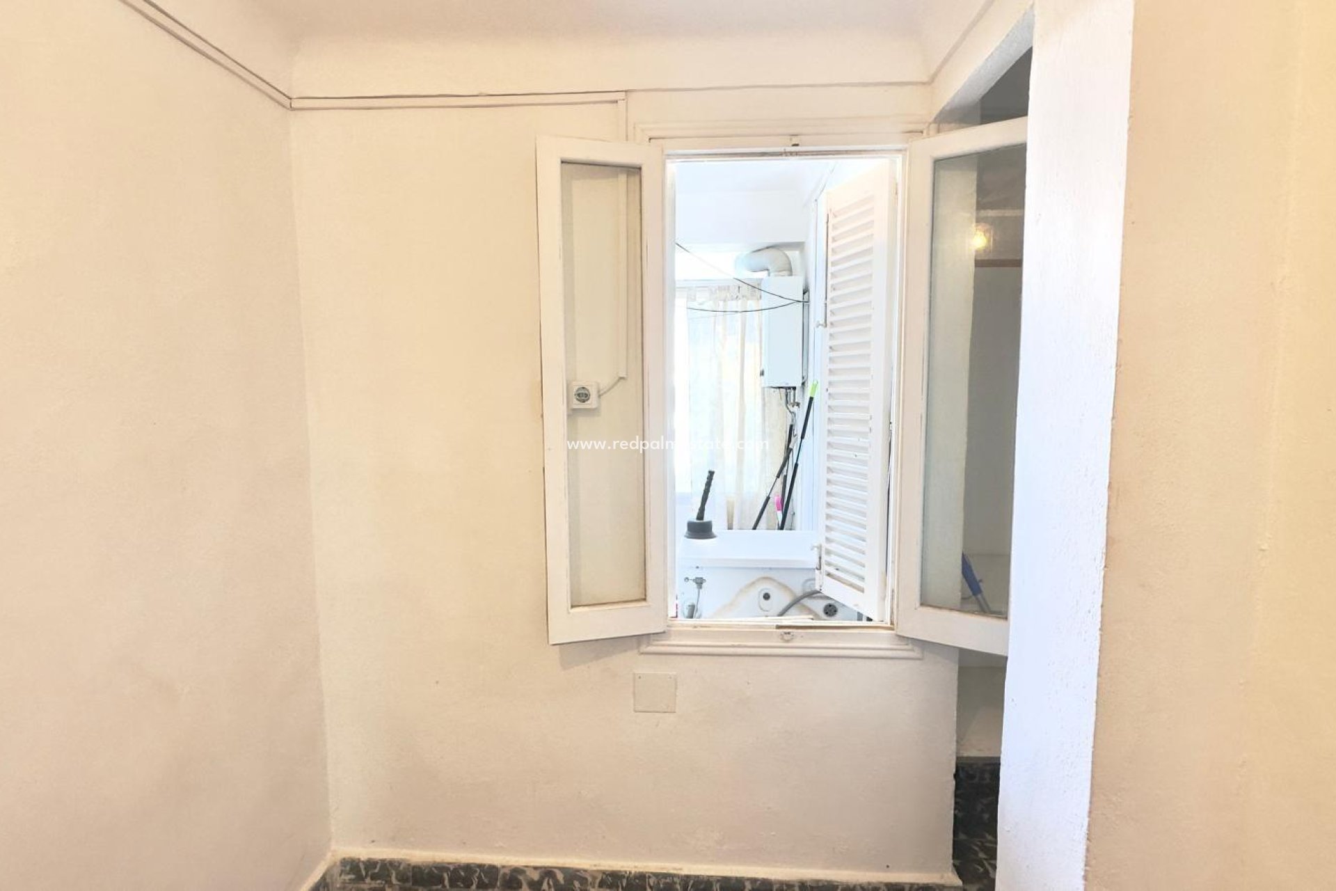 Resale - Apartments -
Torrevieja - Zona Los Frutales