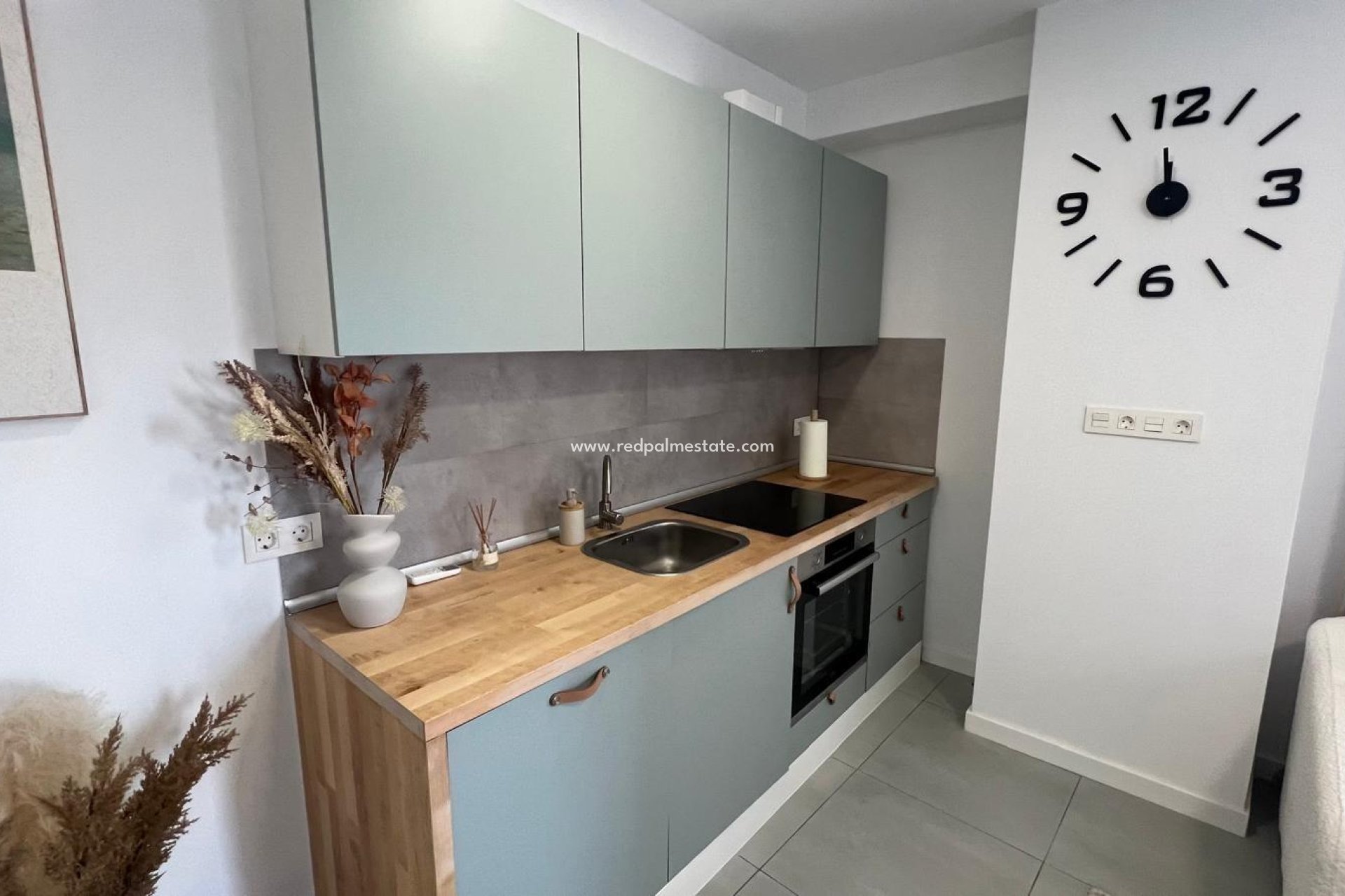 Resale - Apartments -
Torrevieja - Zona Los Frutales