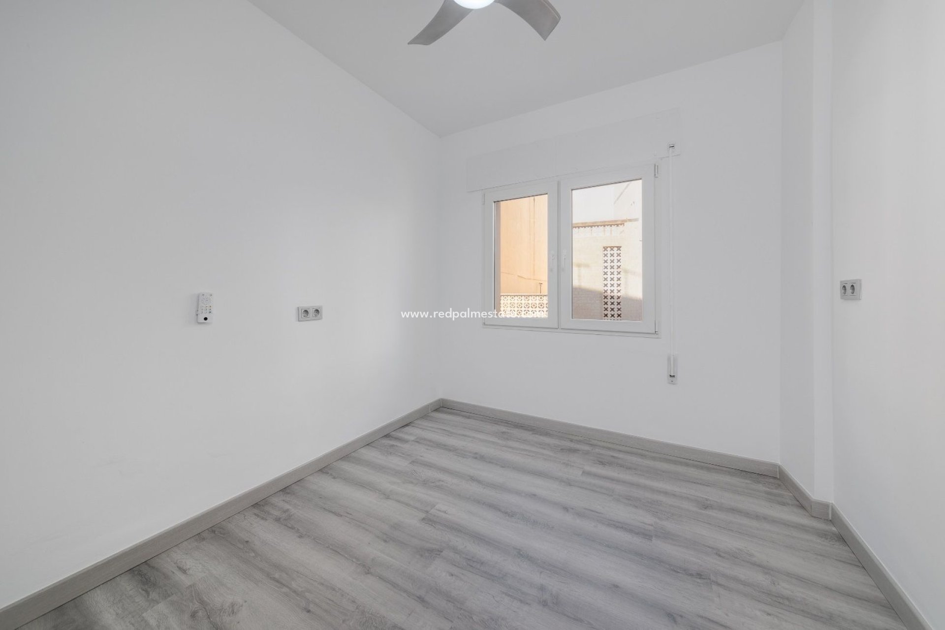 Resale - Apartments -
Torrevieja