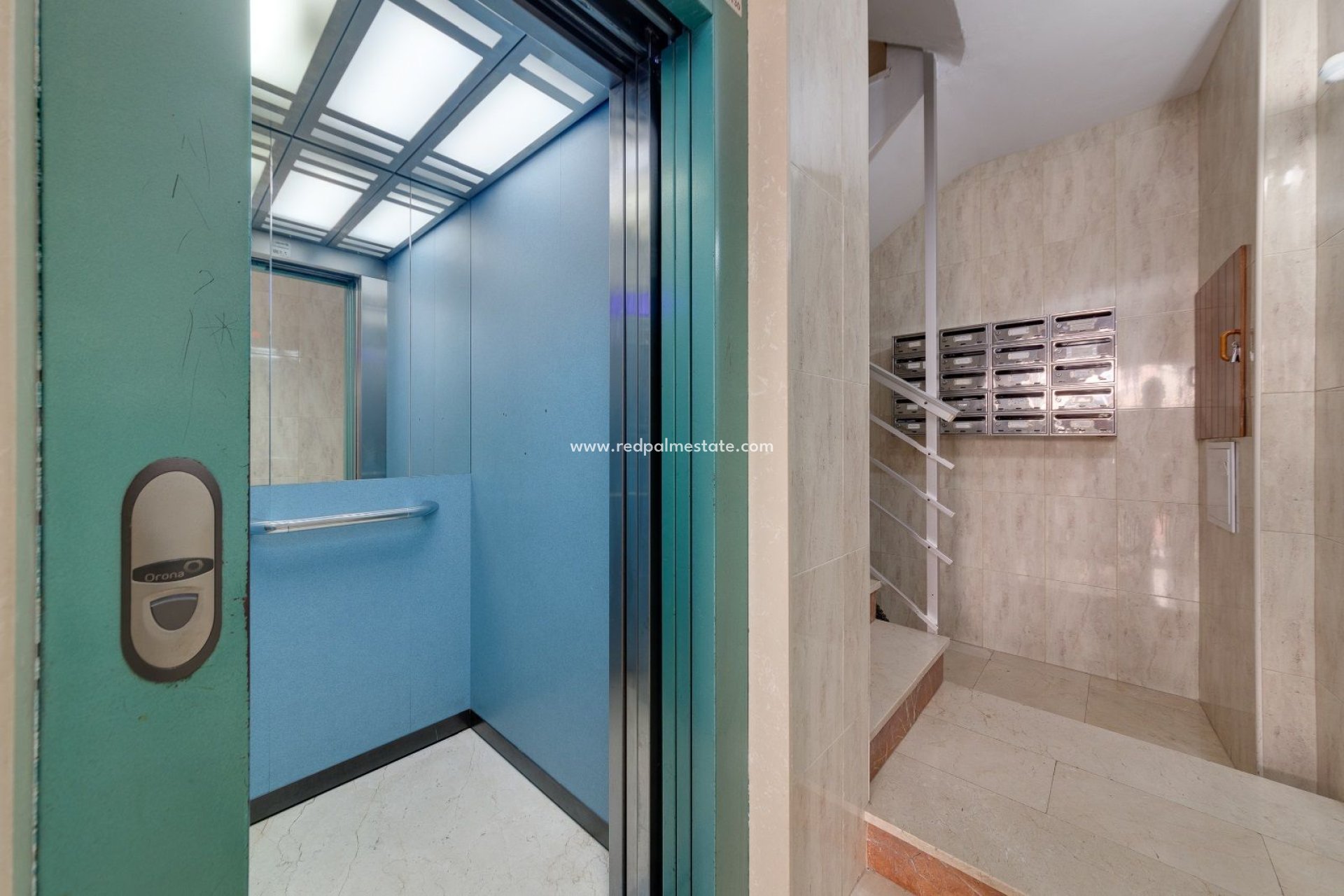 Resale - Apartments -
Torrevieja