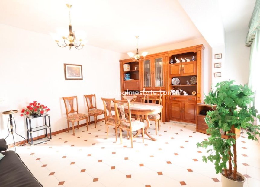 Resale - Apartments -
Torrevieja