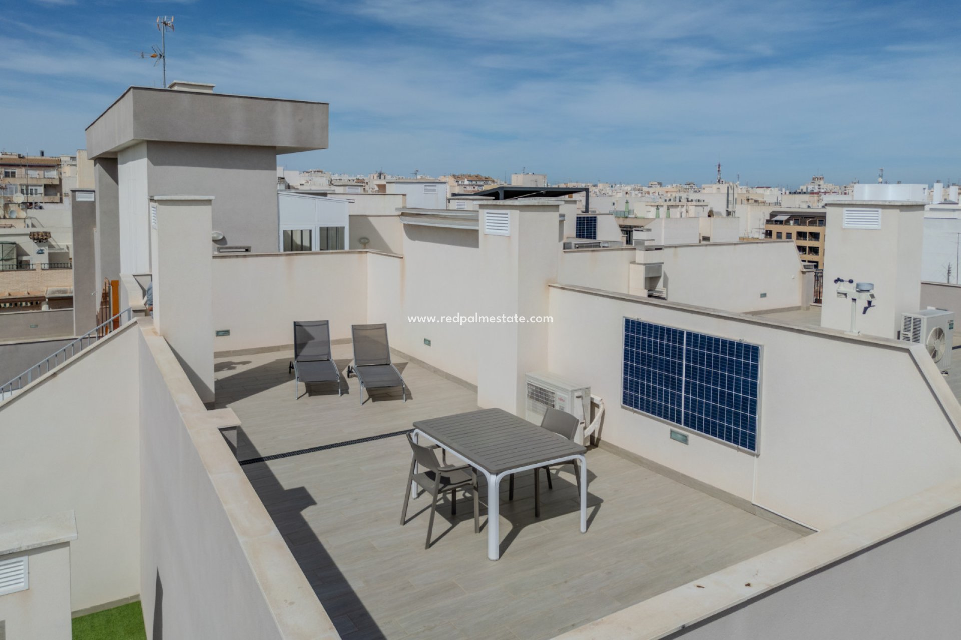 Resale - Apartments -
Torrevieja