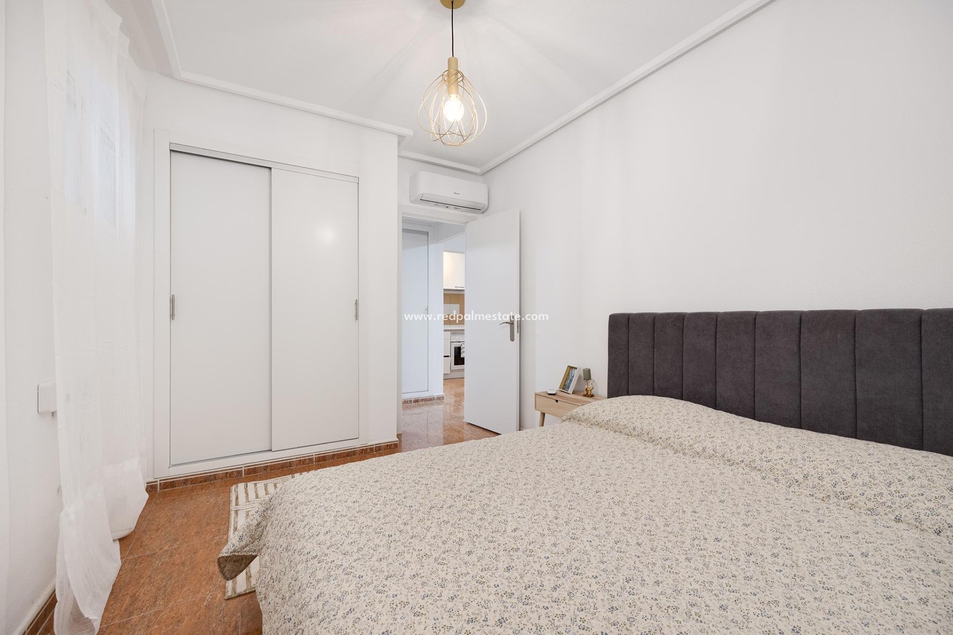 Resale - Apartments -
Torrevieja