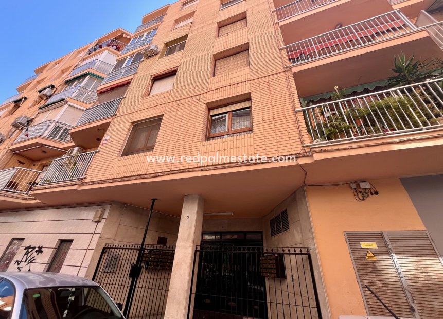 Resale - Apartments -
Torrevieja