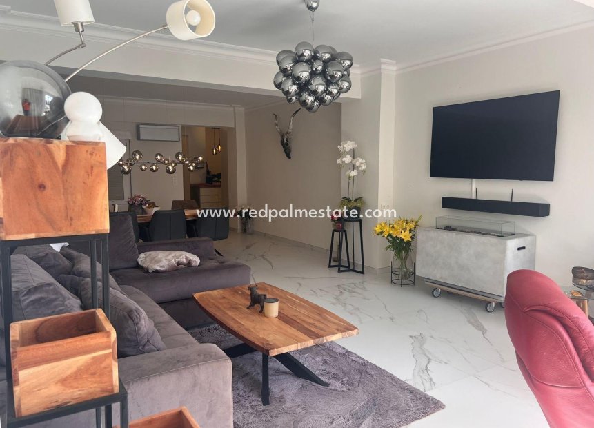 Resale - Apartments -
Torrevieja