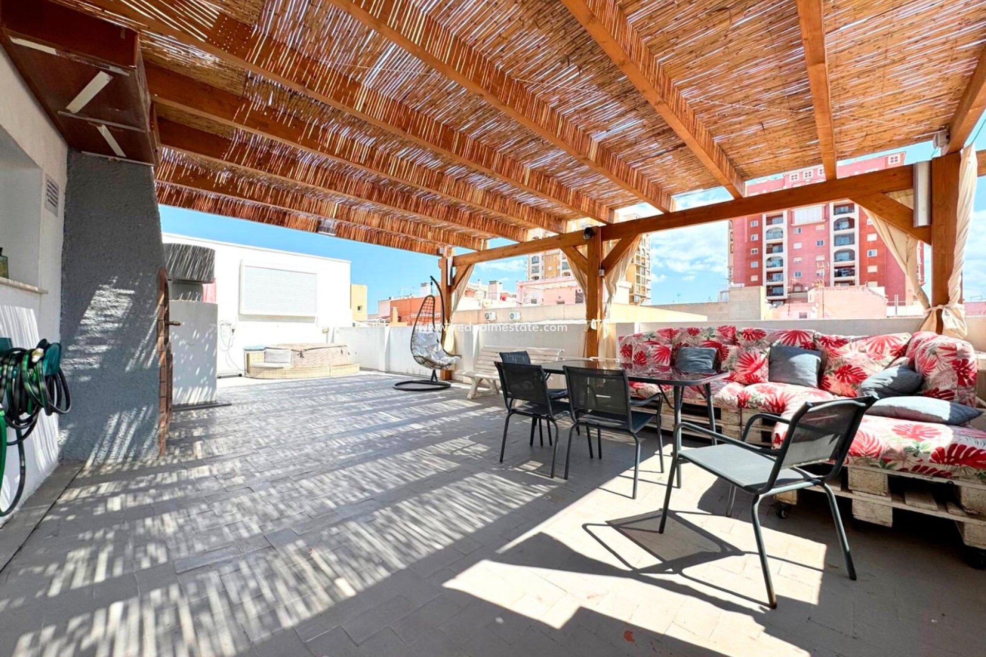 Resale - Apartments -
Torrevieja