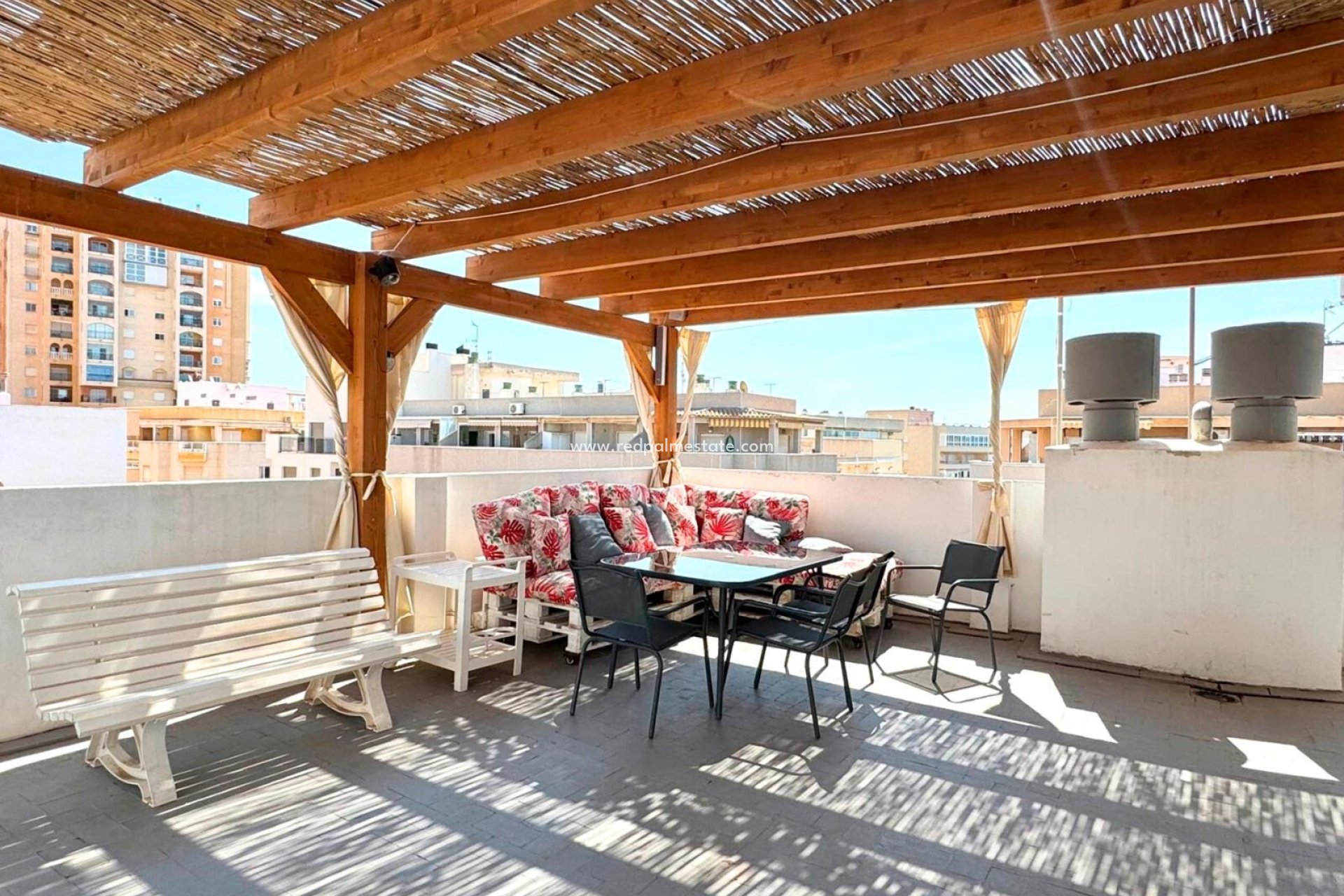 Resale - Apartments -
Torrevieja