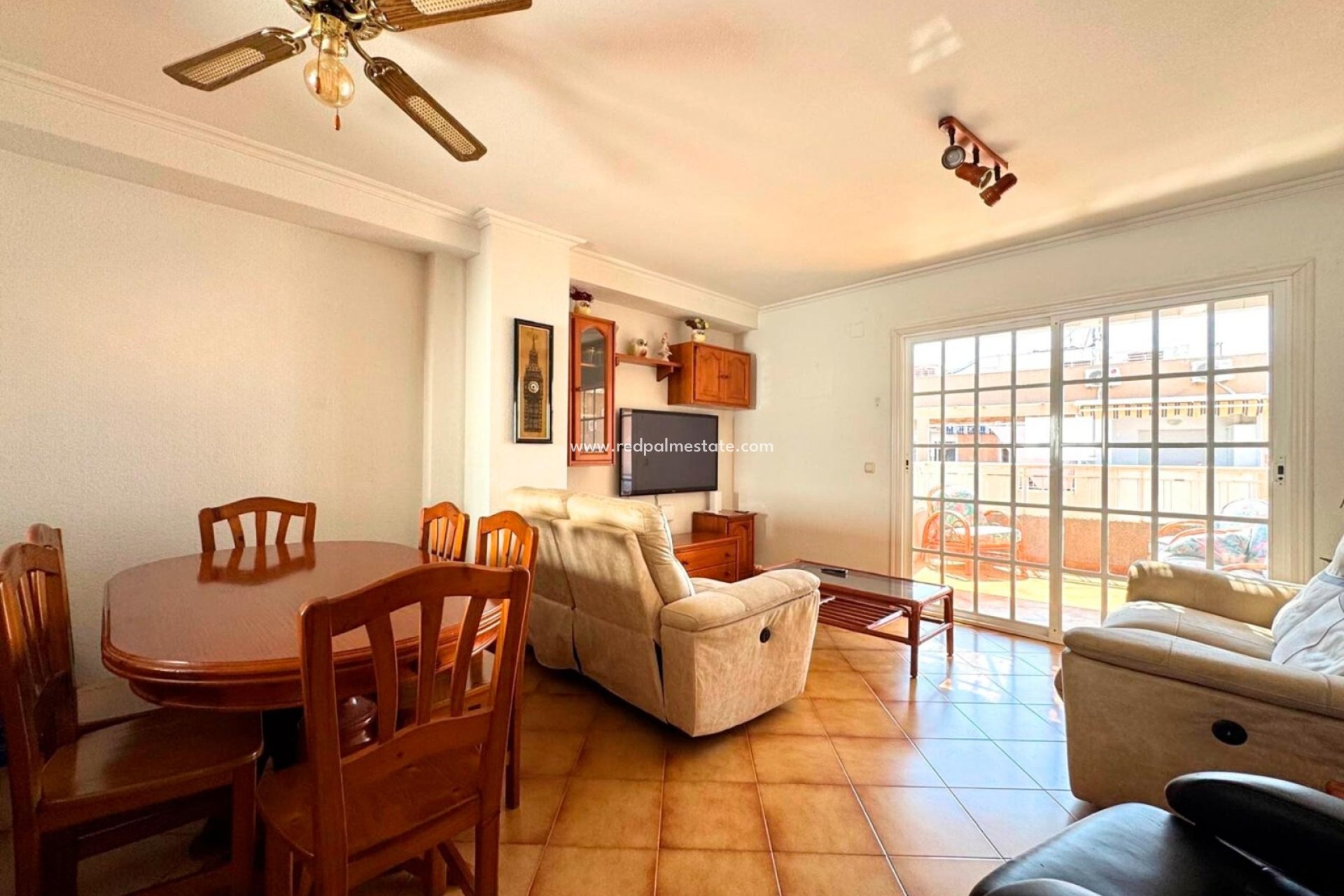 Resale - Apartments -
Torrevieja