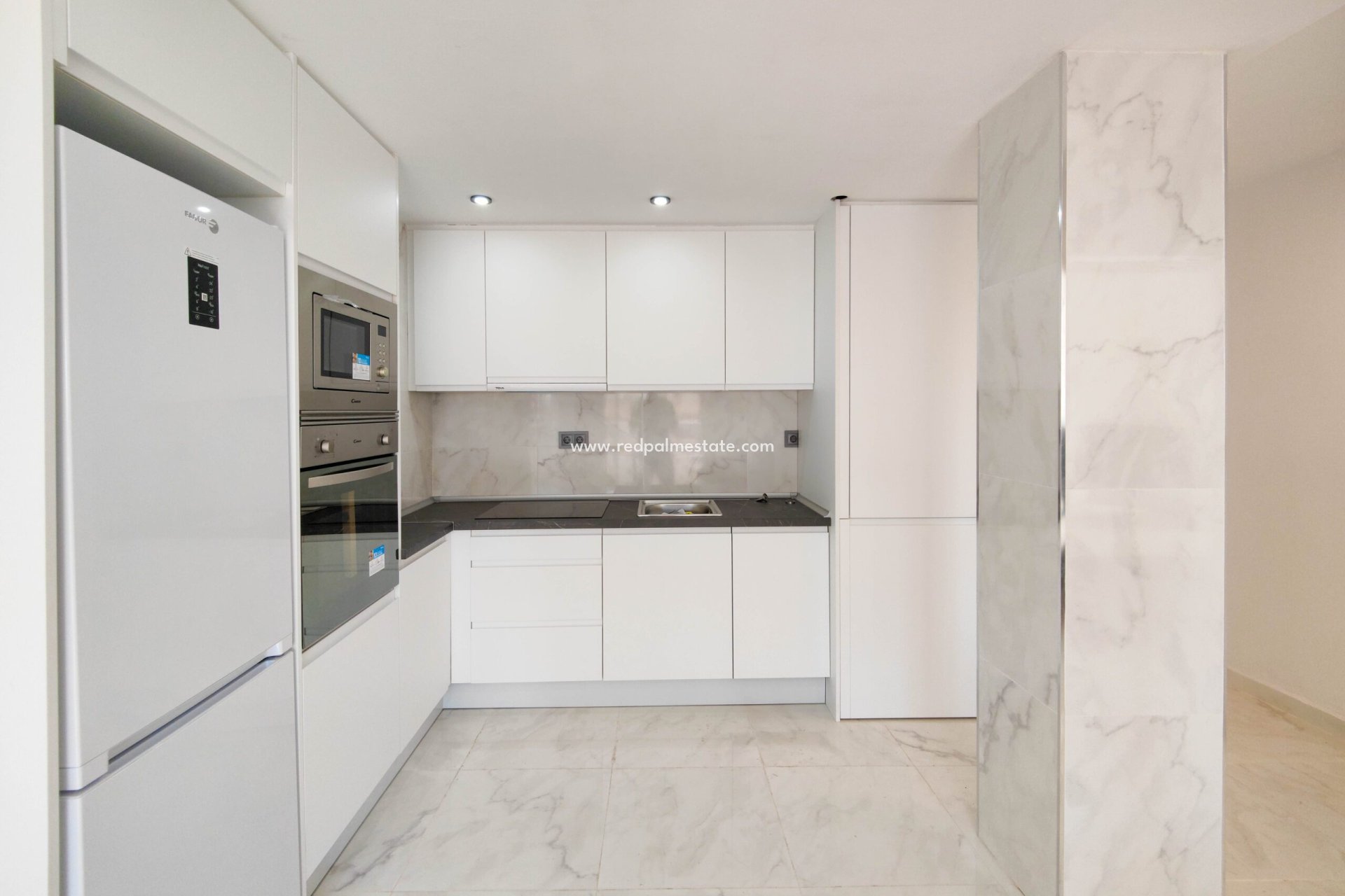 Resale - Apartments -
Torrevieja