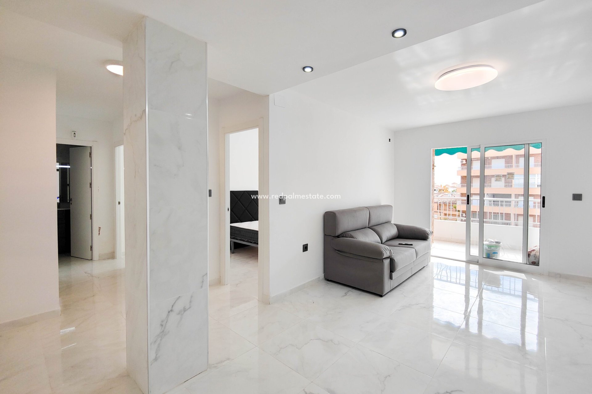 Resale - Apartments -
Torrevieja