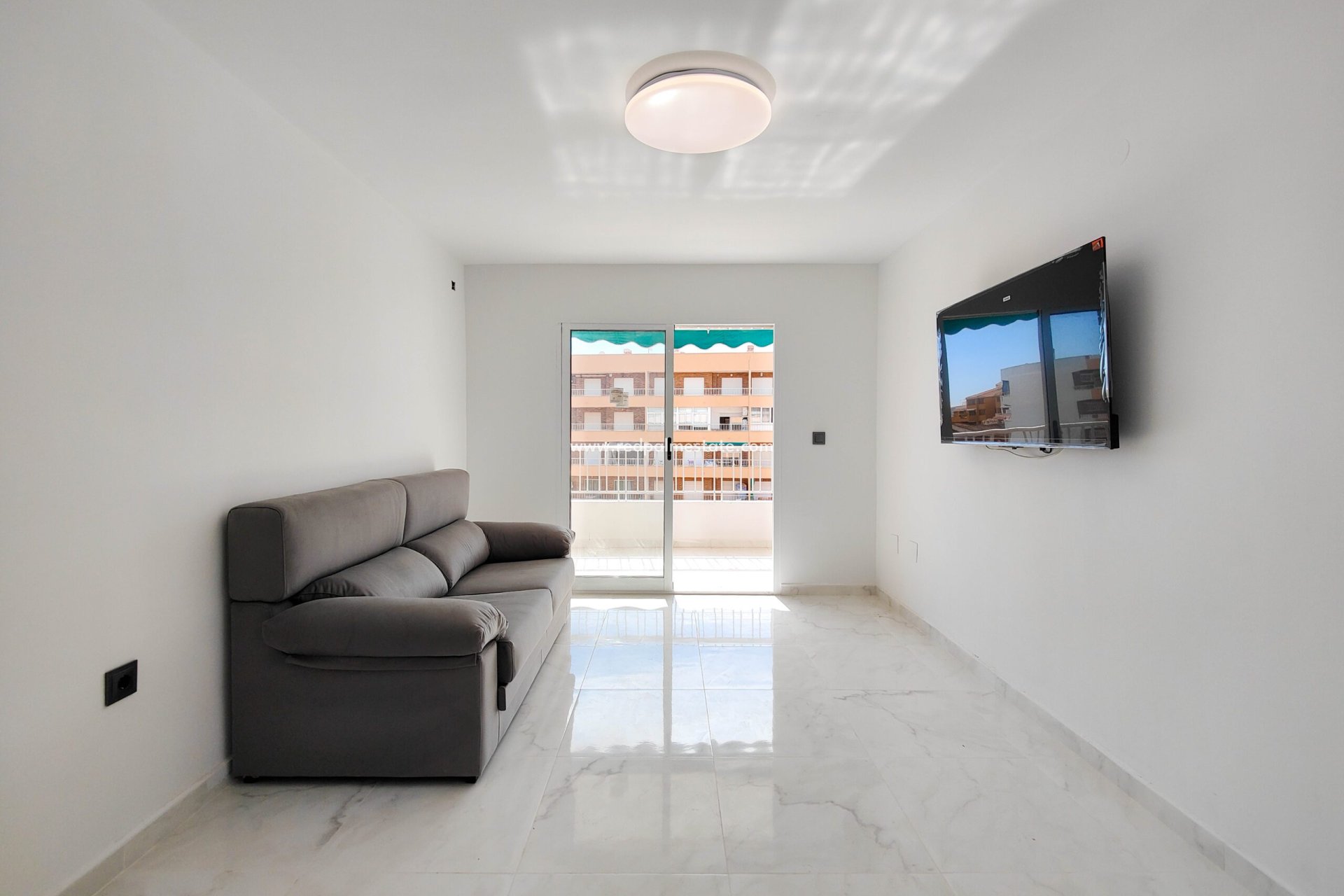 Resale - Apartments -
Torrevieja
