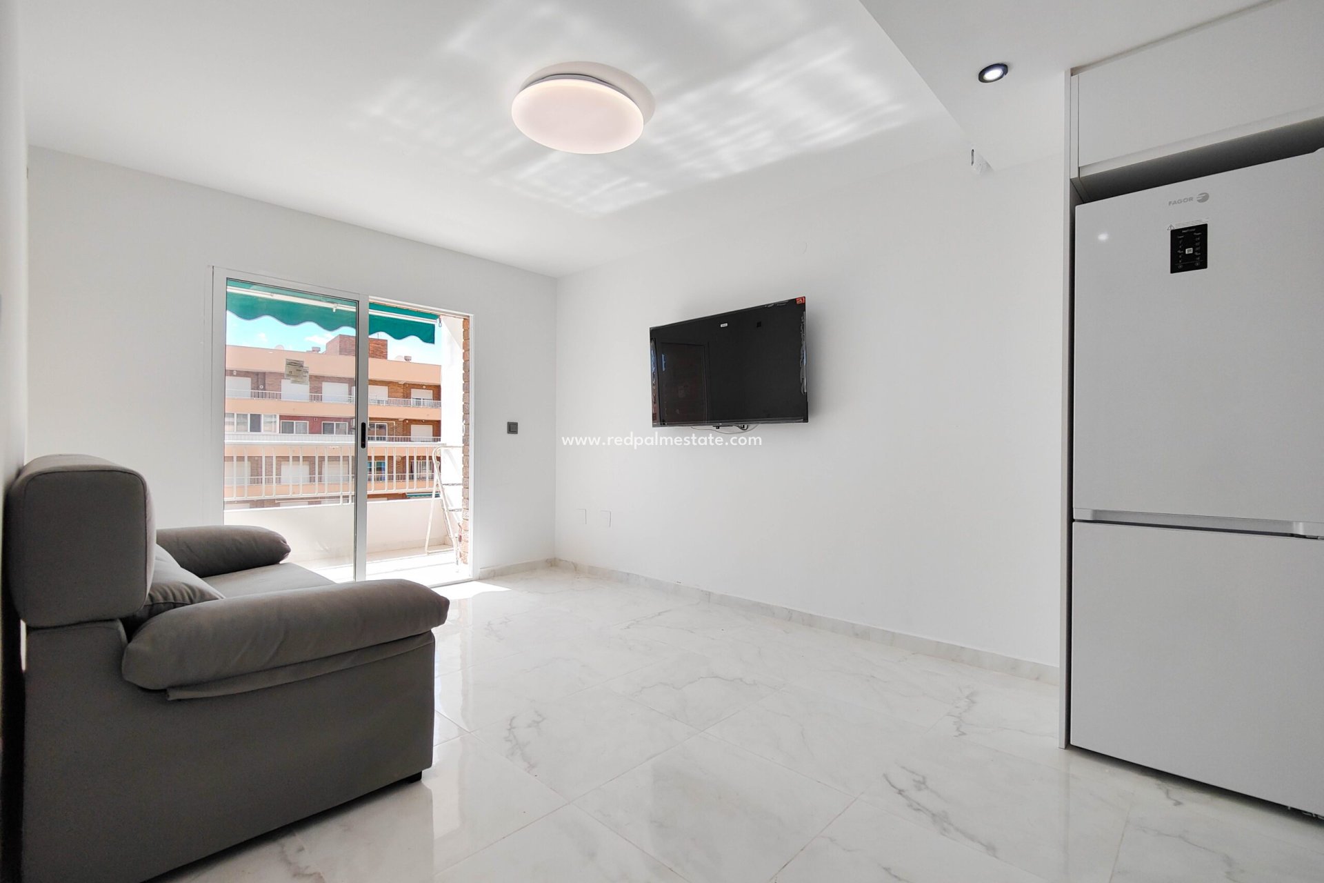 Resale - Apartments -
Torrevieja