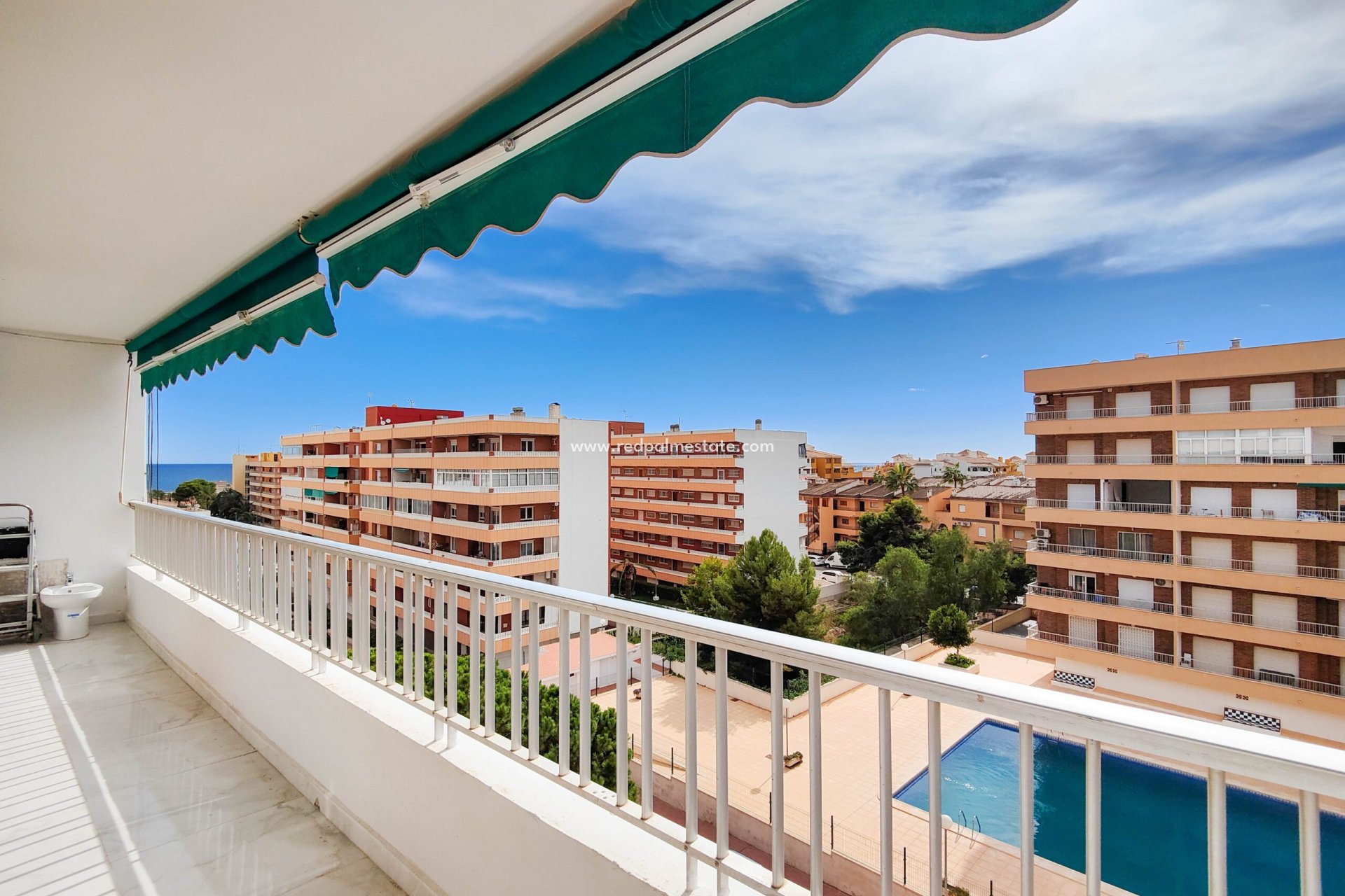 Resale - Apartments -
Torrevieja