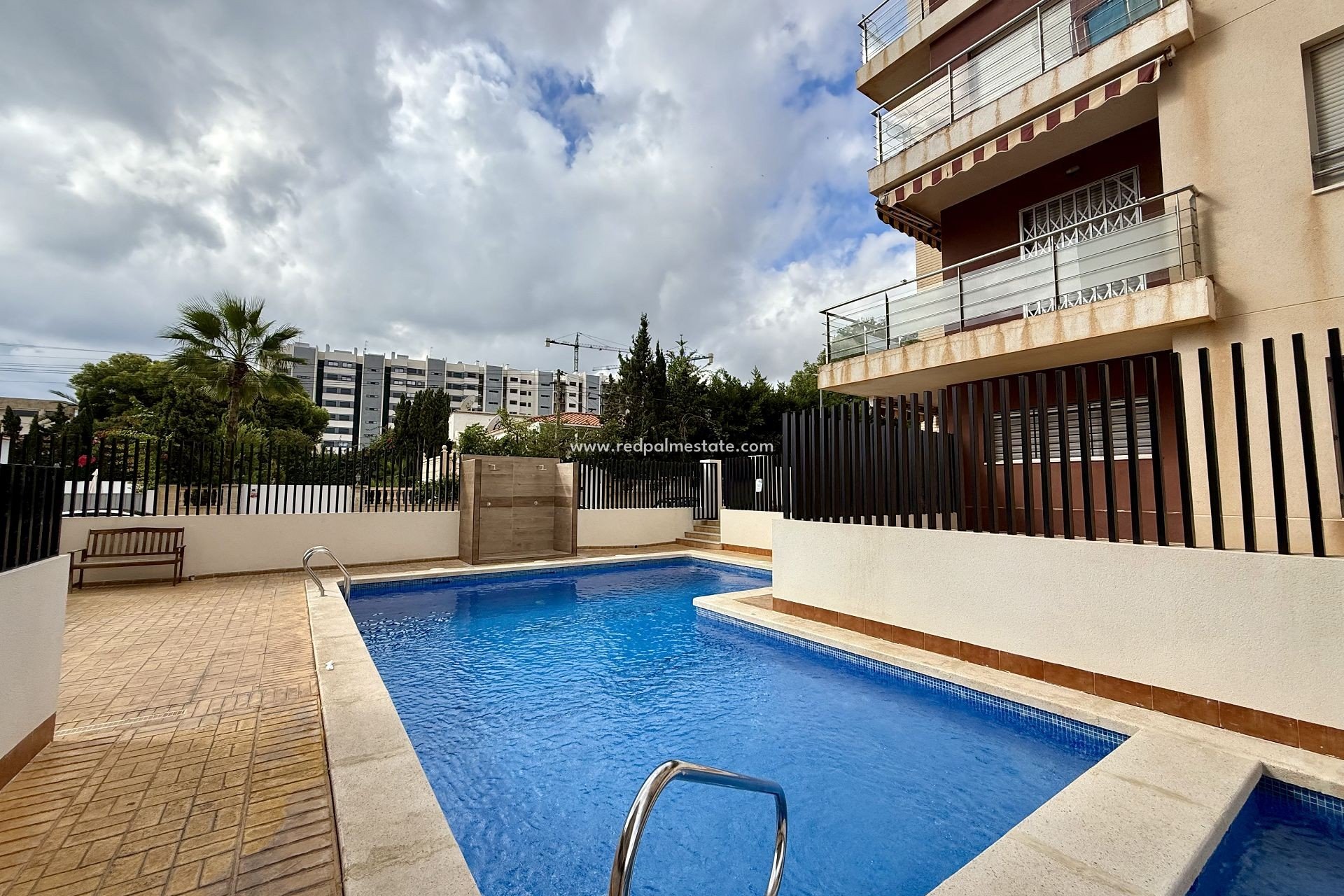 Resale - Apartments -
Torrevieja