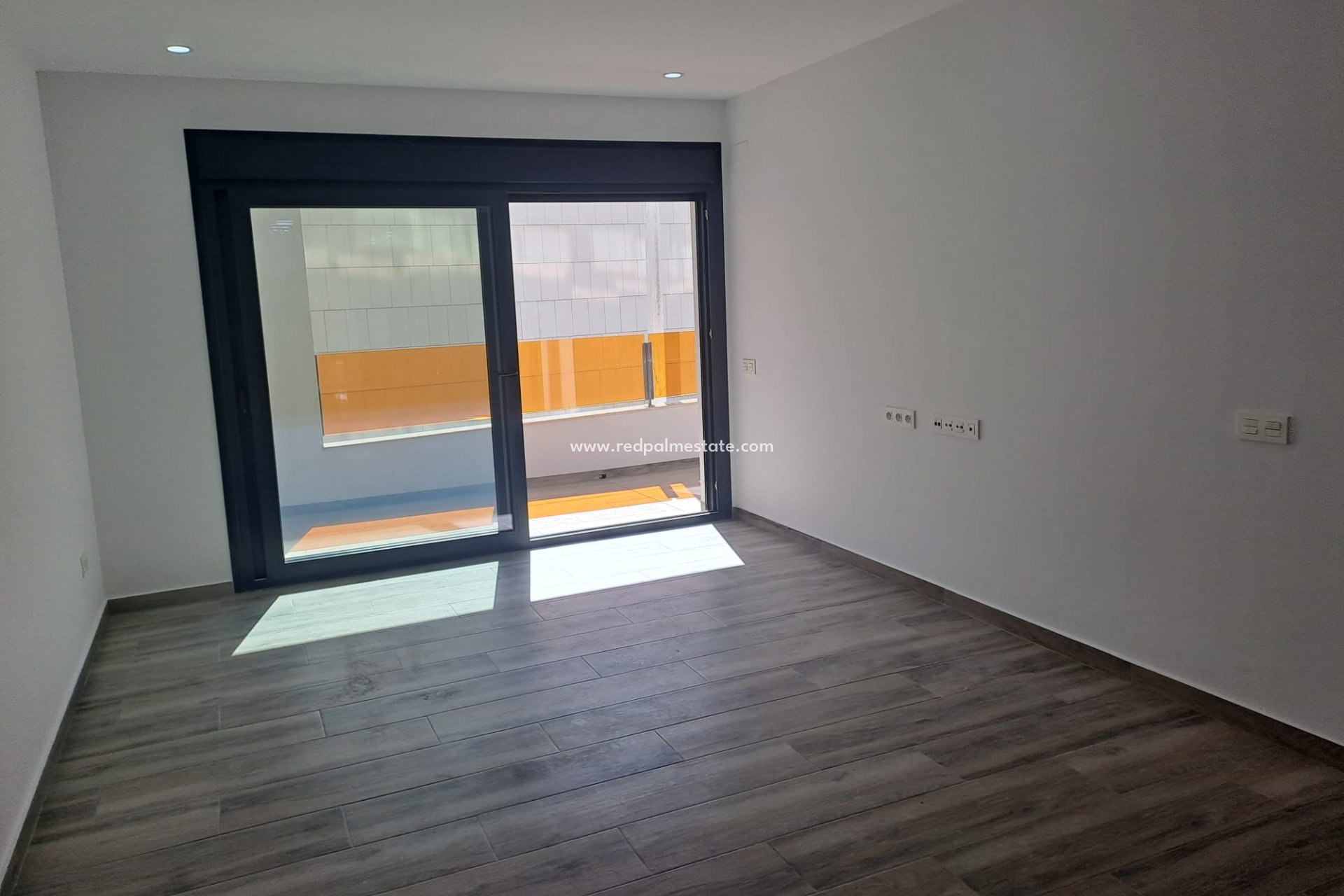 Resale - Apartments -
Torrevieja