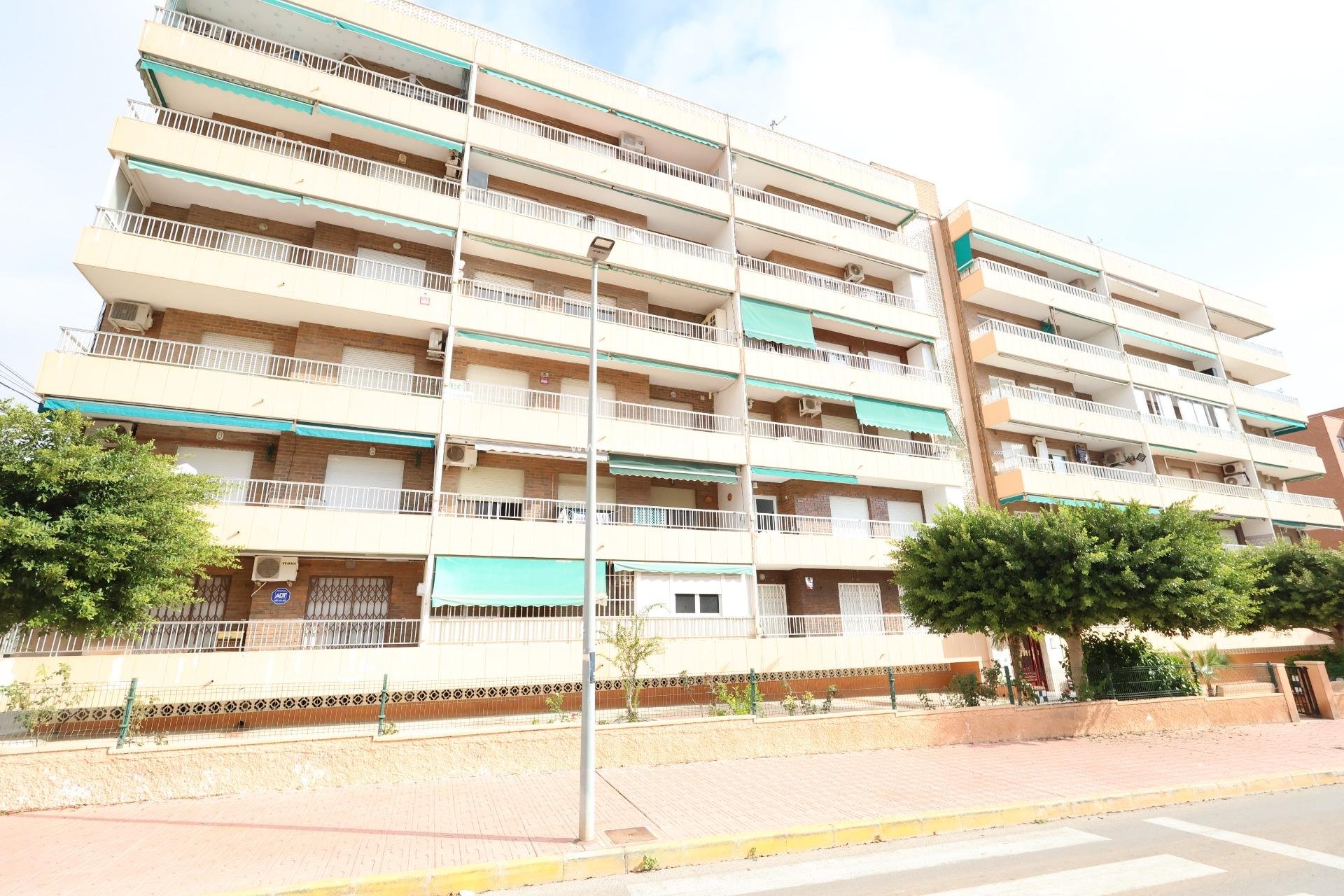 Resale - Apartments -
Torrevieja