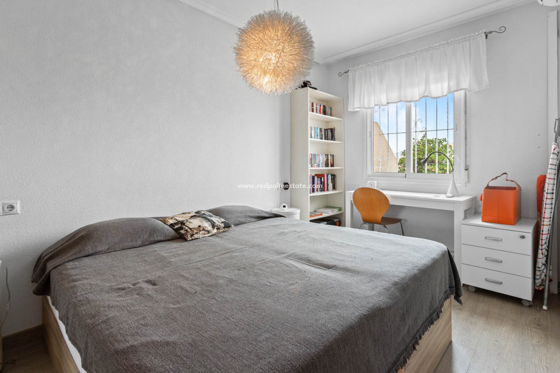 Resale - Apartments -
Torrevieja