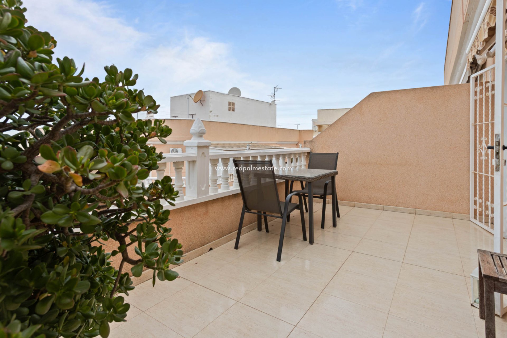 Resale - Apartments -
Torrevieja